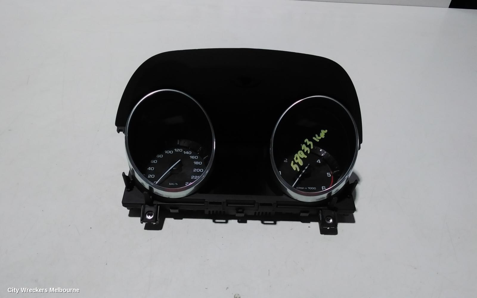 LAND ROVER RANGEROVER EVOQUE INSTRUMENT CLUSTER, DIESEL, 2.2, MANUAL T/M, L538, 11/2011 - 08/2015