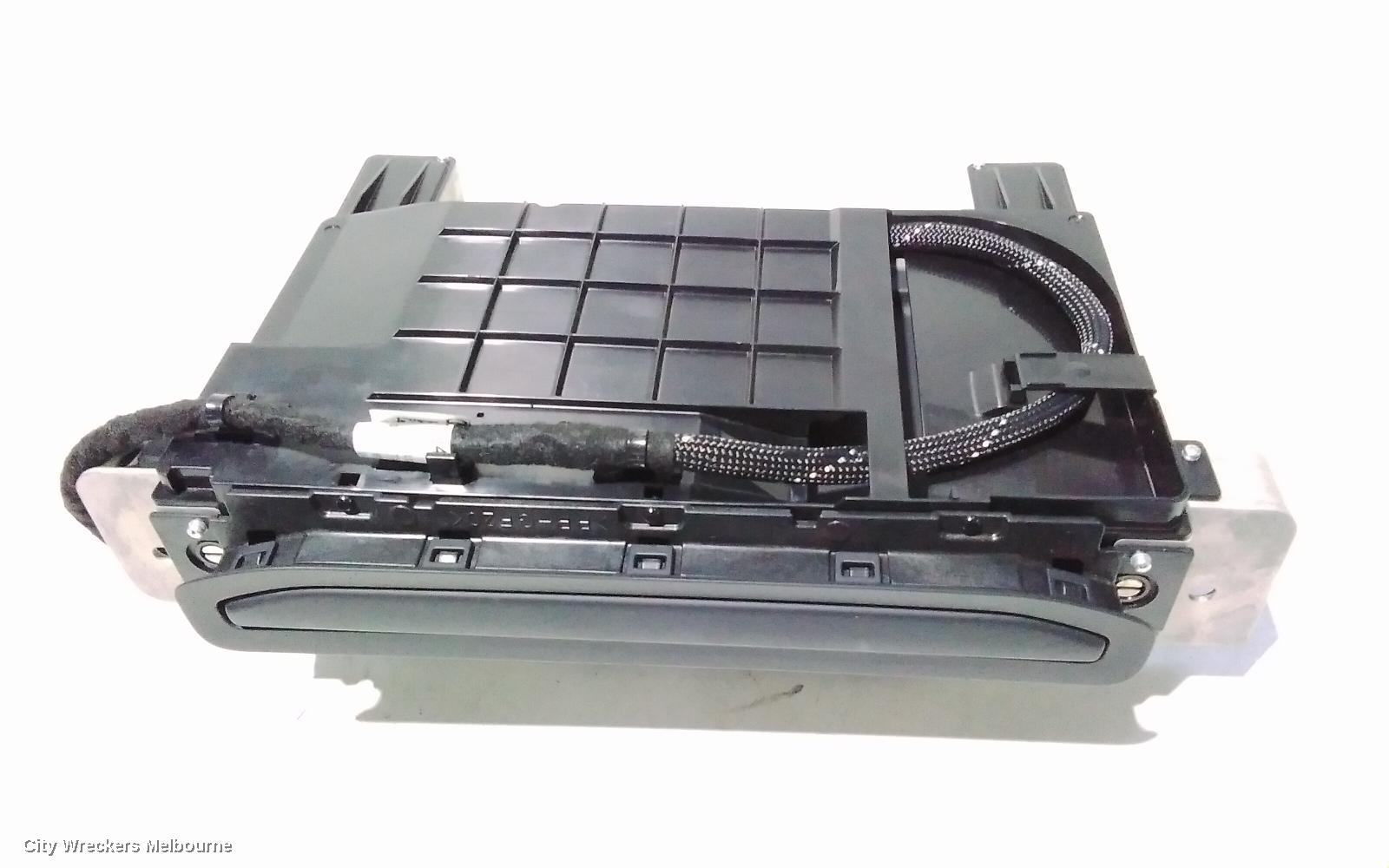 AUDI Q7 RADIO/CD/DVD/SAT/TV, DISPLAY SCREEN, 4M, 09/2015 - 03/2020