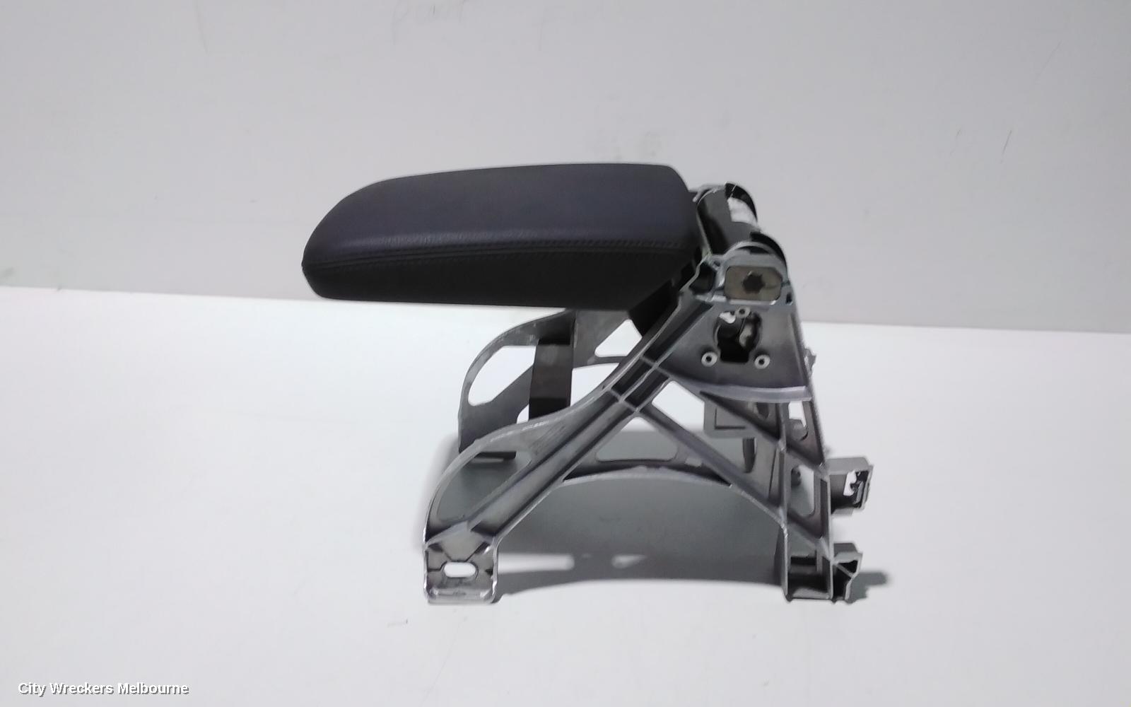 AUDI A4 CONSOLE, B9 8W, 10/2015 - 01/2025