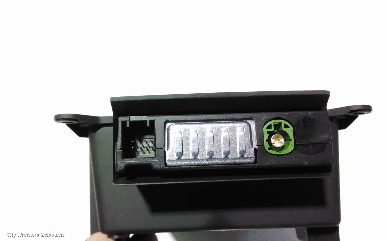 AUDI A4, B9 8W, 10/2015 - 01/2025, 8W0-864-981-B-6PS   STORAGE COMPARTMENT - AUDI : 93321