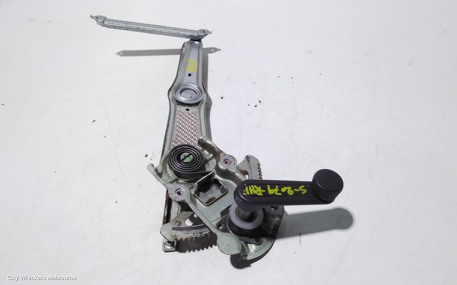 TOYOTA COROLLA RIGHT FRONT WINDOW REG/MOTOR, ZZE122, MANUAL, 12/2001 - 06/2007