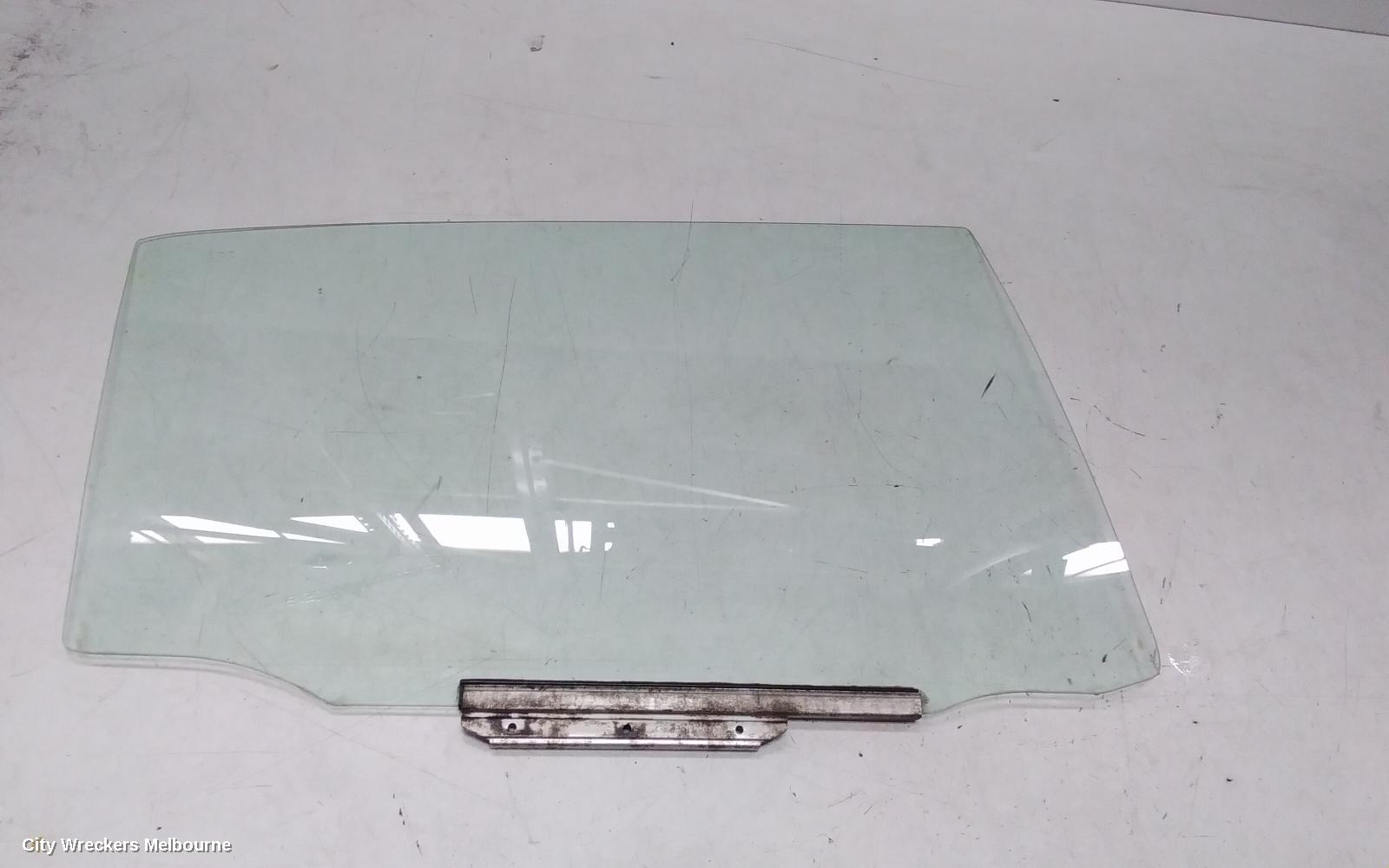 TOYOTA COROLLA RIGHT REAR DOOR WINDOW, ZZE122 (JAPAN-VIN JTD), HATCH, 12/2001 - 04/2007