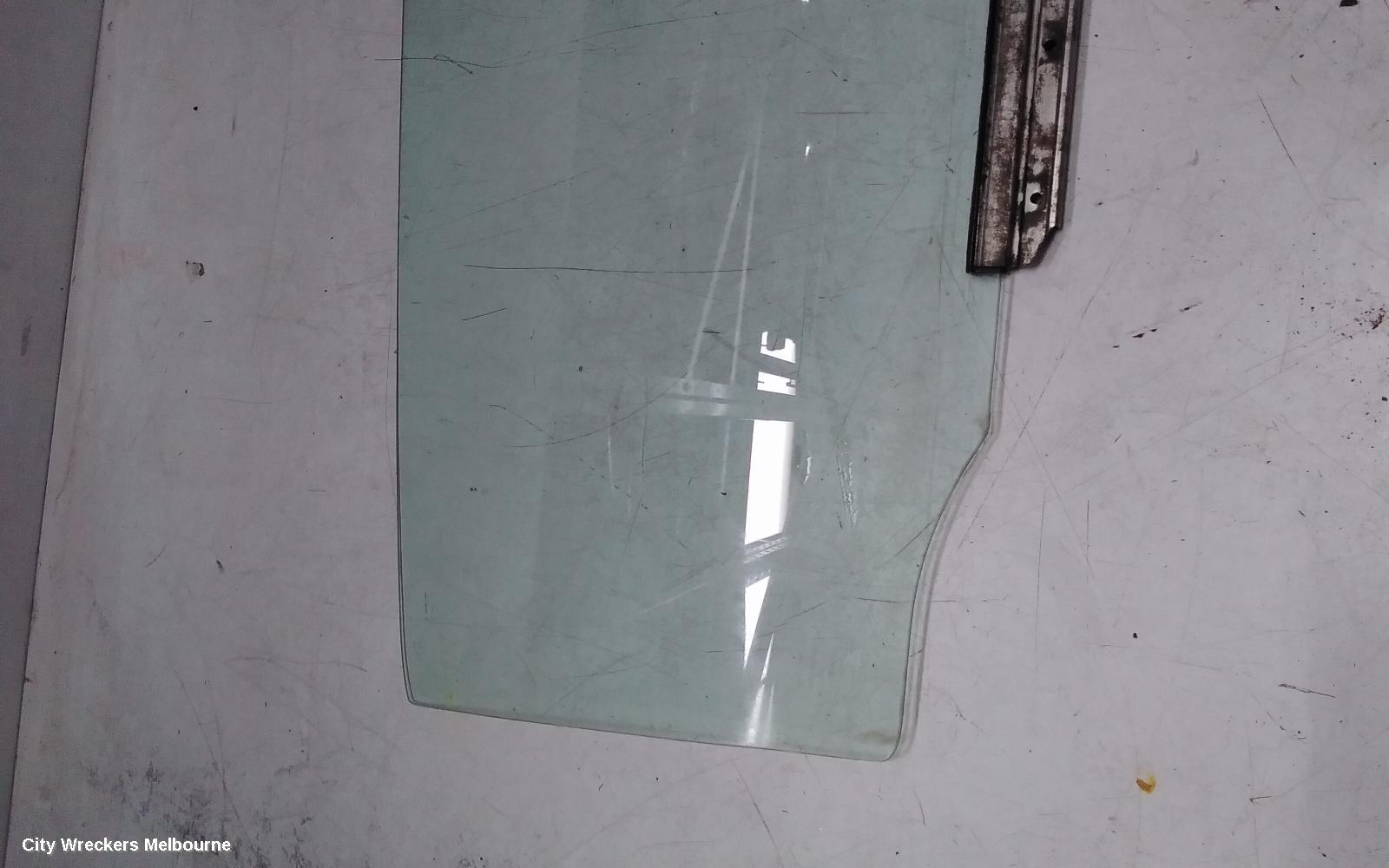 TOYOTA COROLLA RIGHT REAR DOOR WINDOW, ZZE122 (JAPAN-VIN JTD), HATCH, 12/2001 - 04/2007