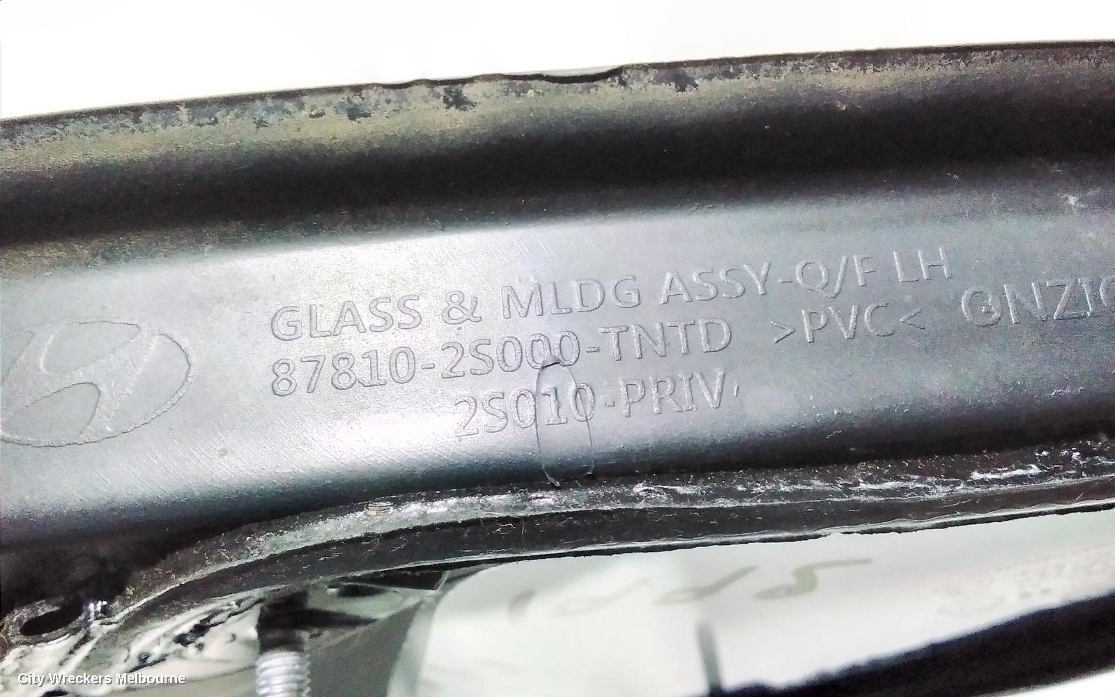 HYUNDAI IX35 LEFT REAR SIDE GLASS, LM SERIES, 11/2009 - 01/2016