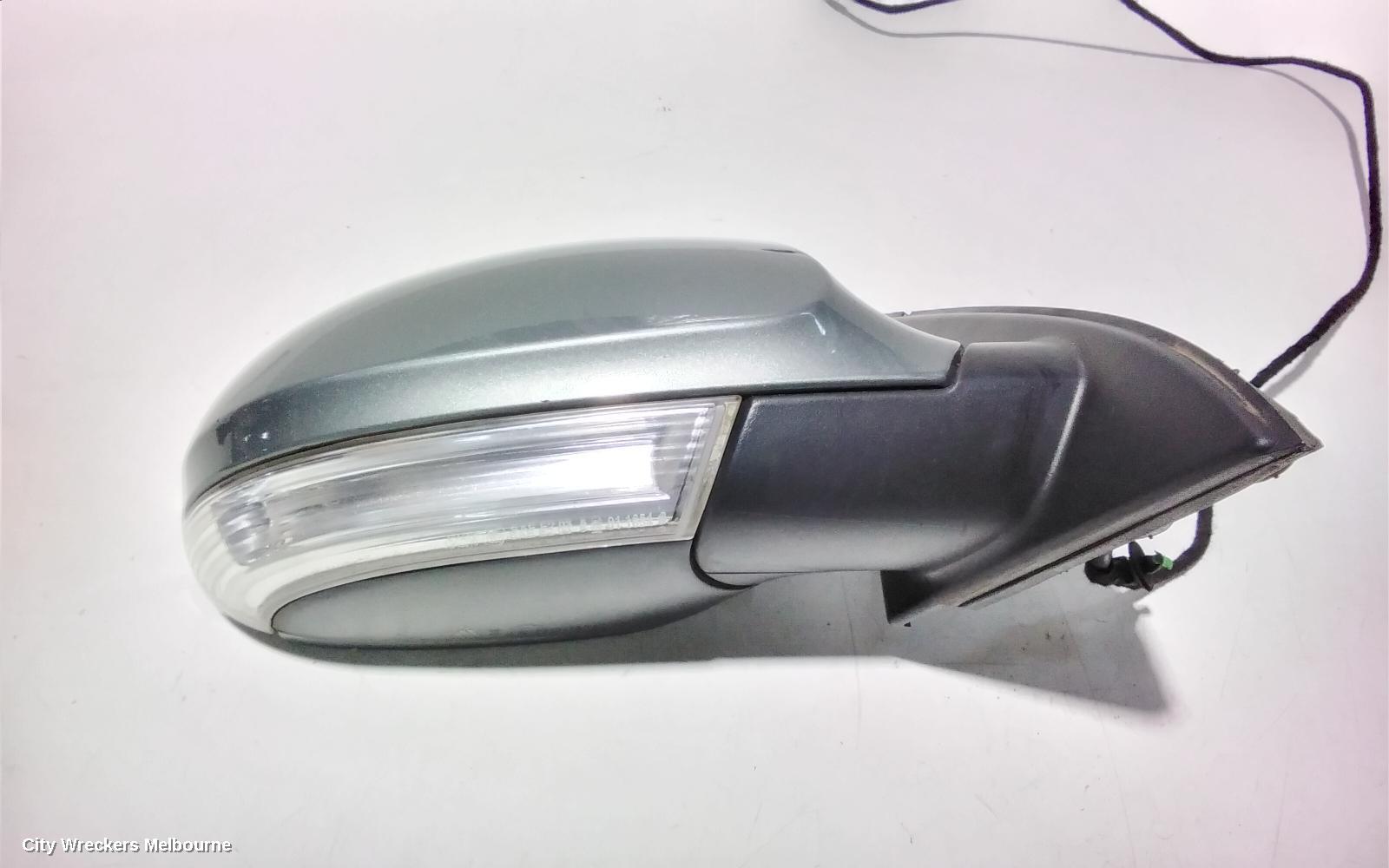 VOLKSWAGEN PASSAT RIGHT DOOR MIRROR, 3C/MK6 B6, MANUAL FOLD (6XN), 03/2006 - 09/2010