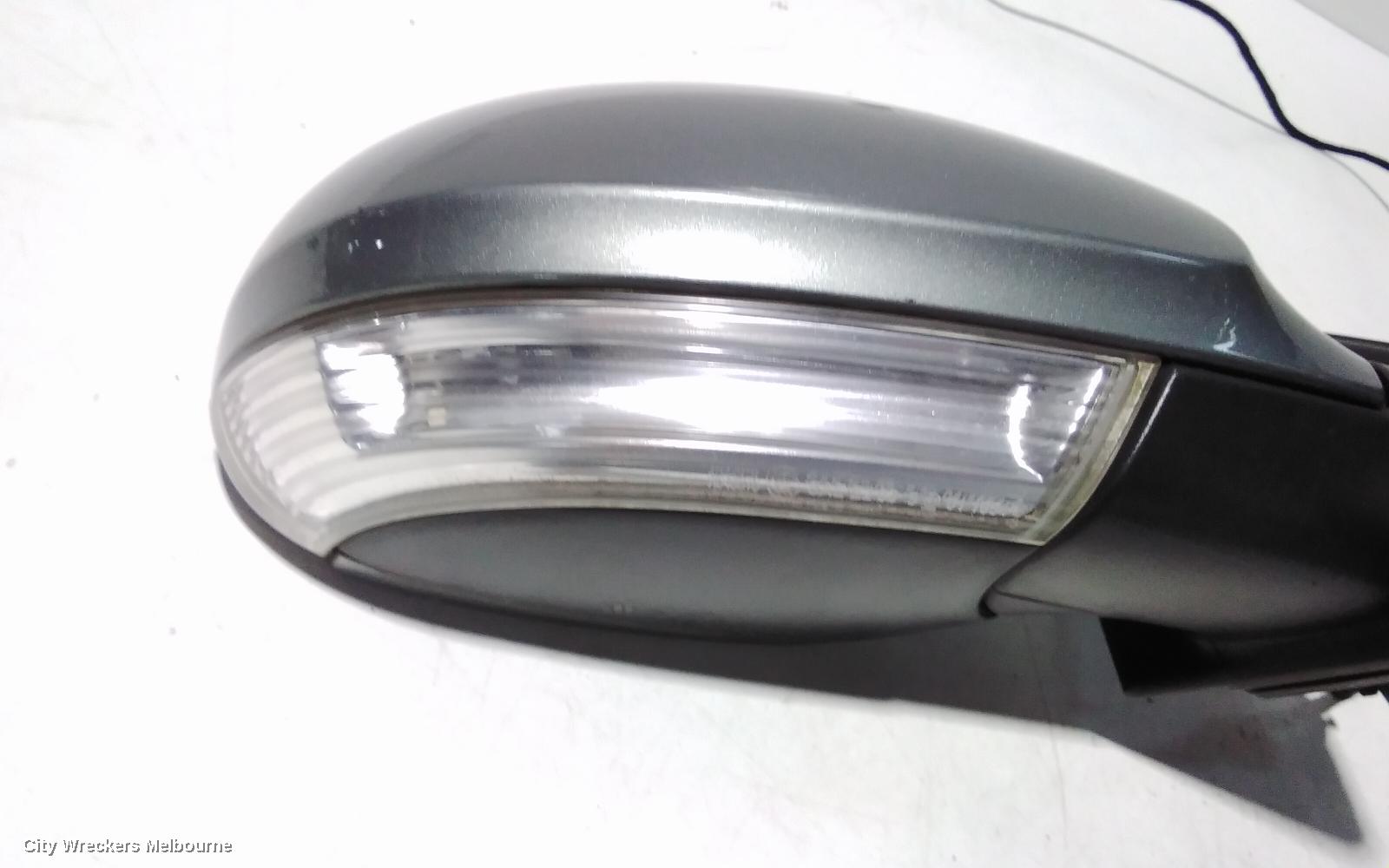 VOLKSWAGEN PASSAT RIGHT DOOR MIRROR, 3C/MK6 B6, MANUAL FOLD (6XN), 03/2006 - 09/2010