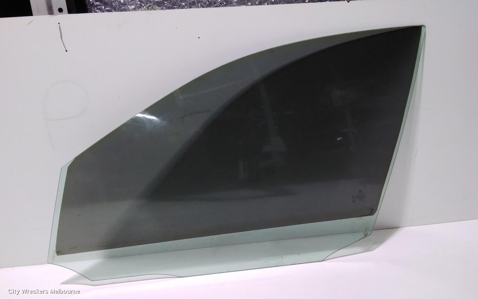 MERCEDES C CLASS LEFT FRONT DOOR WINDOW, W204/S204, 07/2007 - 05/2011