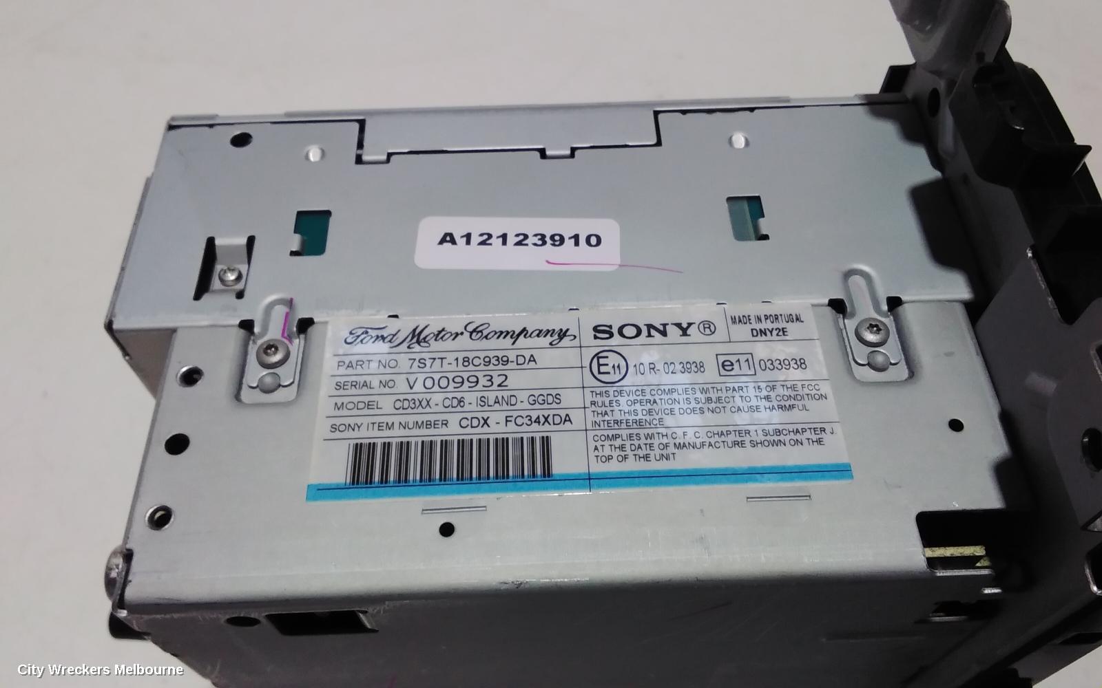FORD MONDEO RADIO/CD/DVD/SAT/TV, 6 DISC CD STACKER, SONY, MA-MC, 10/2007 - 12/2014