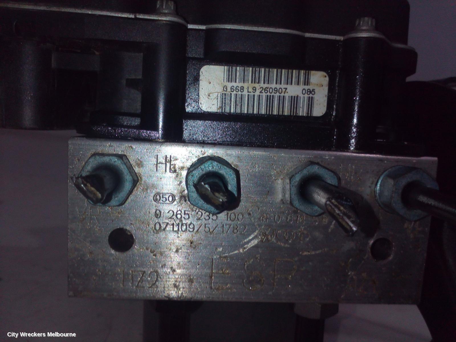 AUDI A6 ABS PUMP/MODULATOR, 4F/C6, P/N 4F0614517, 11/2004 - 07/2011