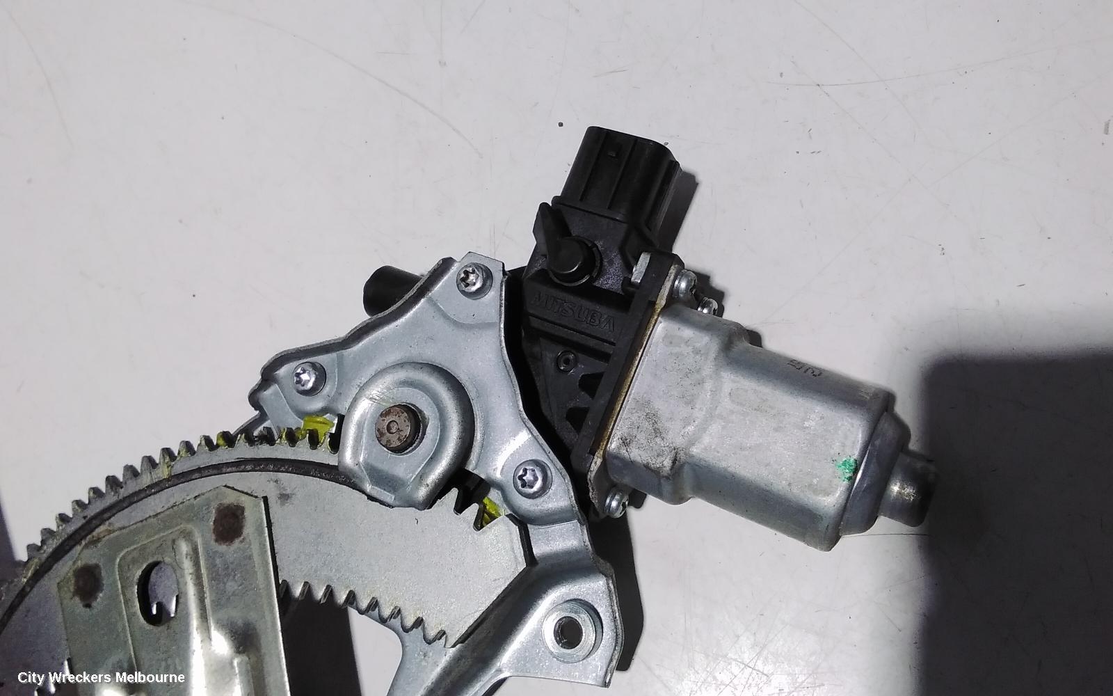 PEUGEOT 4008 LEFT FRONT WINDOW REG/MOTOR, 05/2012 - 12/2017
