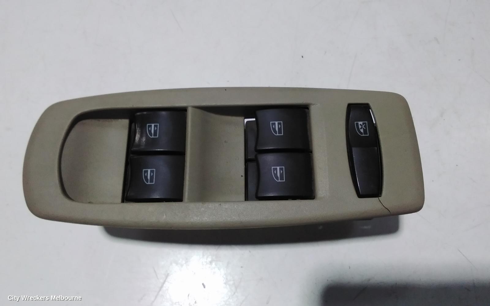 RENAULT KALEOS PWR DR WIND SWITCH, RH FRONT (MASTER SWITCH), H45, 07/2011 - 04/2016