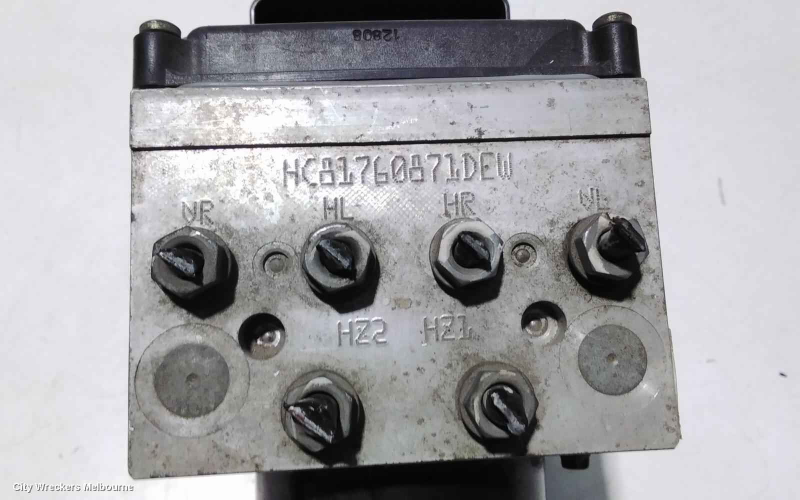VOLKSWAGEN PASSAT ABS PUMP/MODULATOR, 3C/MK6 B6-B7, ON MODULE P/N 3C0614109P, 03/2006 - 05/2015