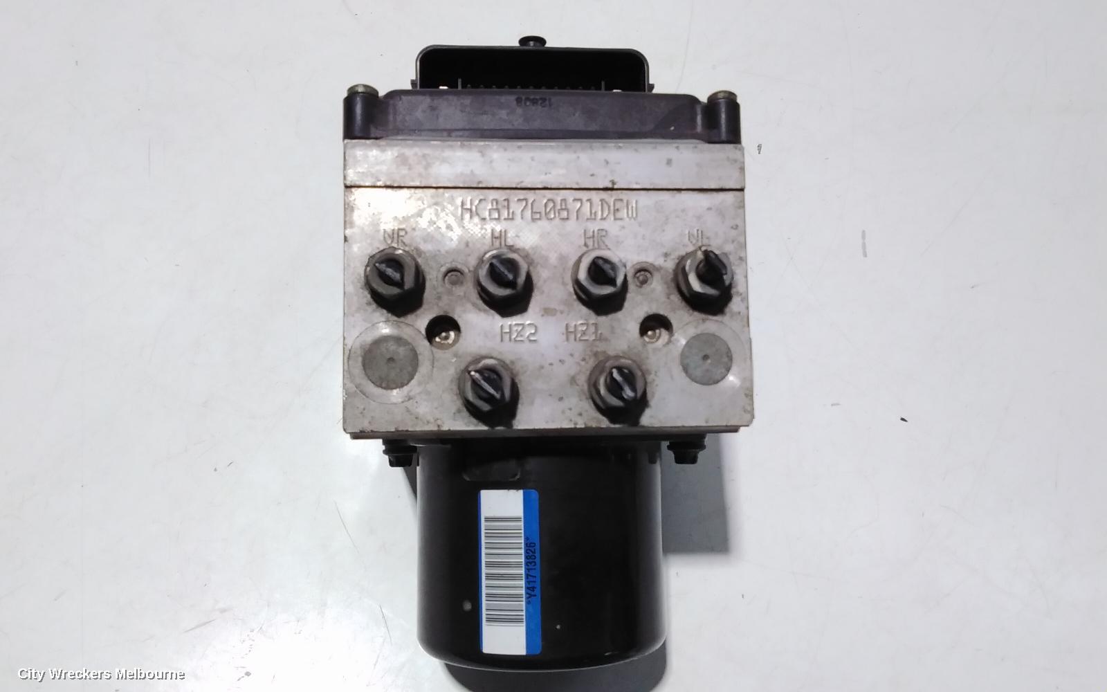 VOLKSWAGEN PASSAT ABS PUMP/MODULATOR, 3C/MK6 B6-B7, ON MODULE P/N 3C0614109P, 03/2006 - 05/2015