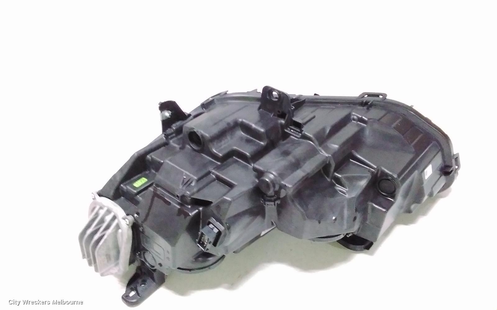 HOLDEN COMMODORE RIGHT HEADLAMP, ZB, HALOGEN TYPE, 10/2017 - 12/2020