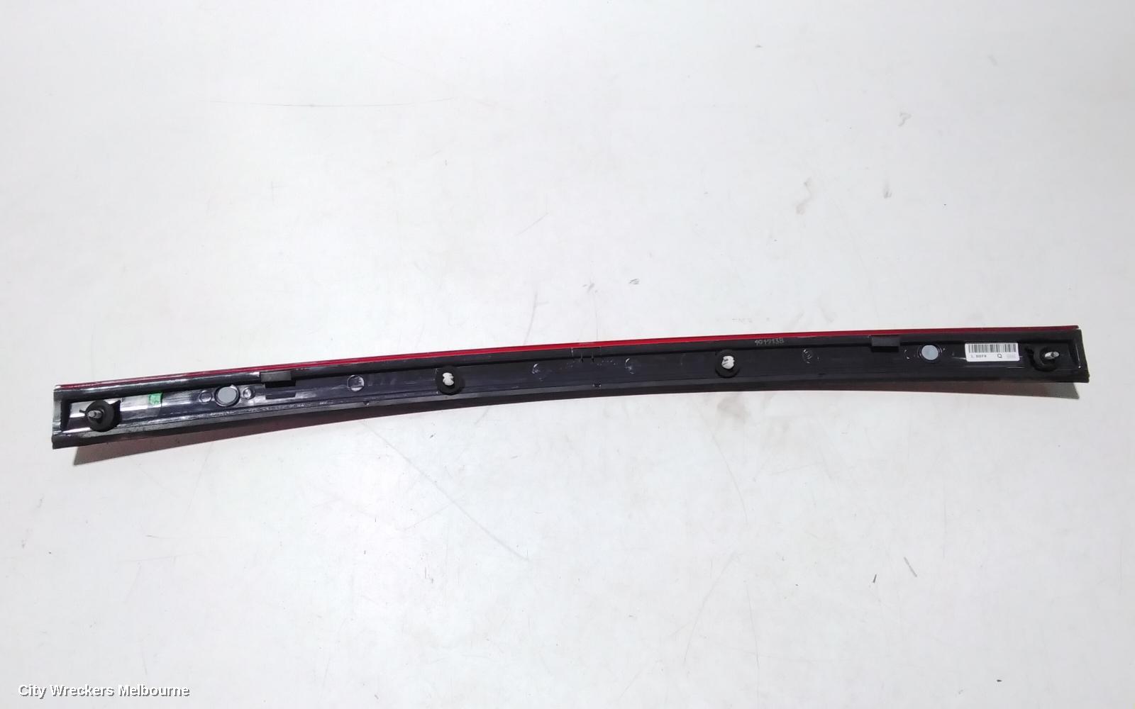 KIA SPORTAGE REAR GARNISH, TAILGATE LAMP (CENTRE), QL, 07/2018 - 08/2021