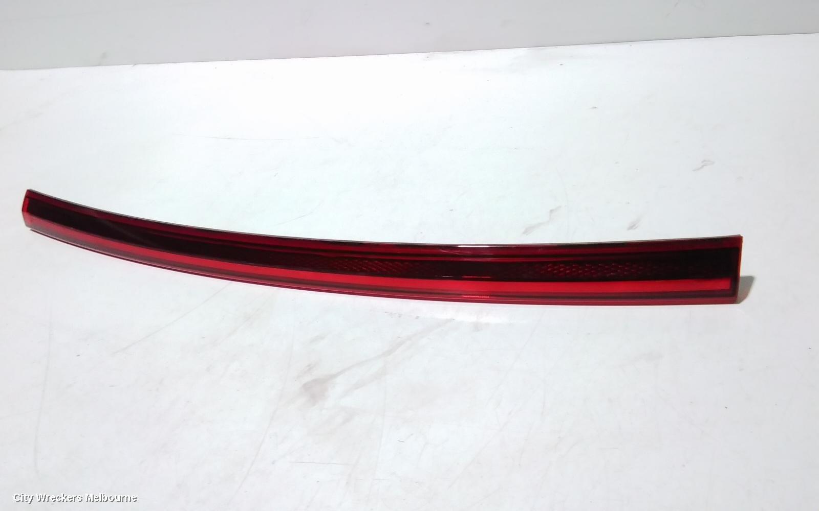 KIA SPORTAGE REAR GARNISH, TAILGATE LAMP (CENTRE), QL, 07/2018 - 08/2021