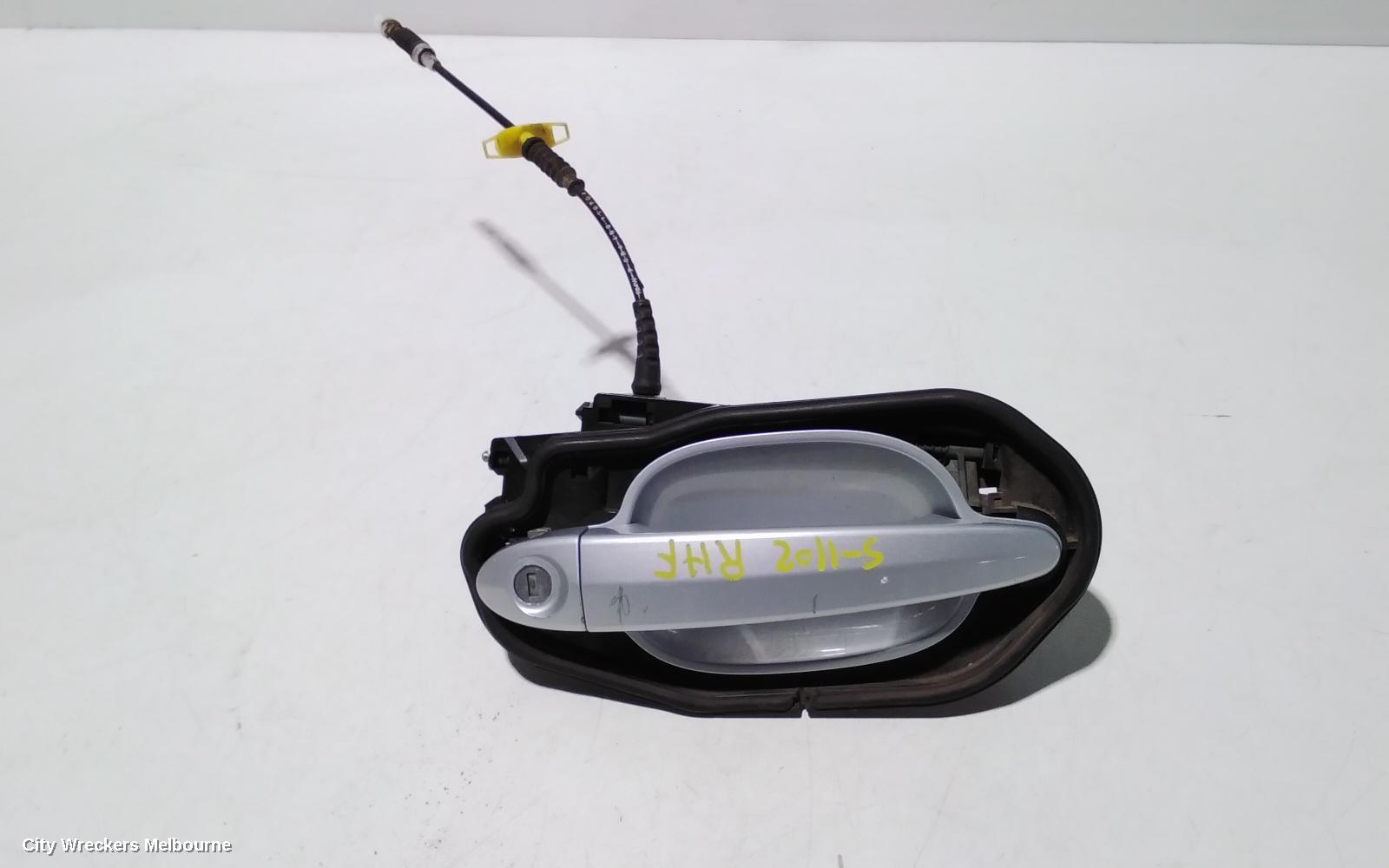 BMW 5 SERIES DOOR HANDLE, OUTER, RH FRONT, STANDARD TYPE, E60, 10/2003 - 04/2010