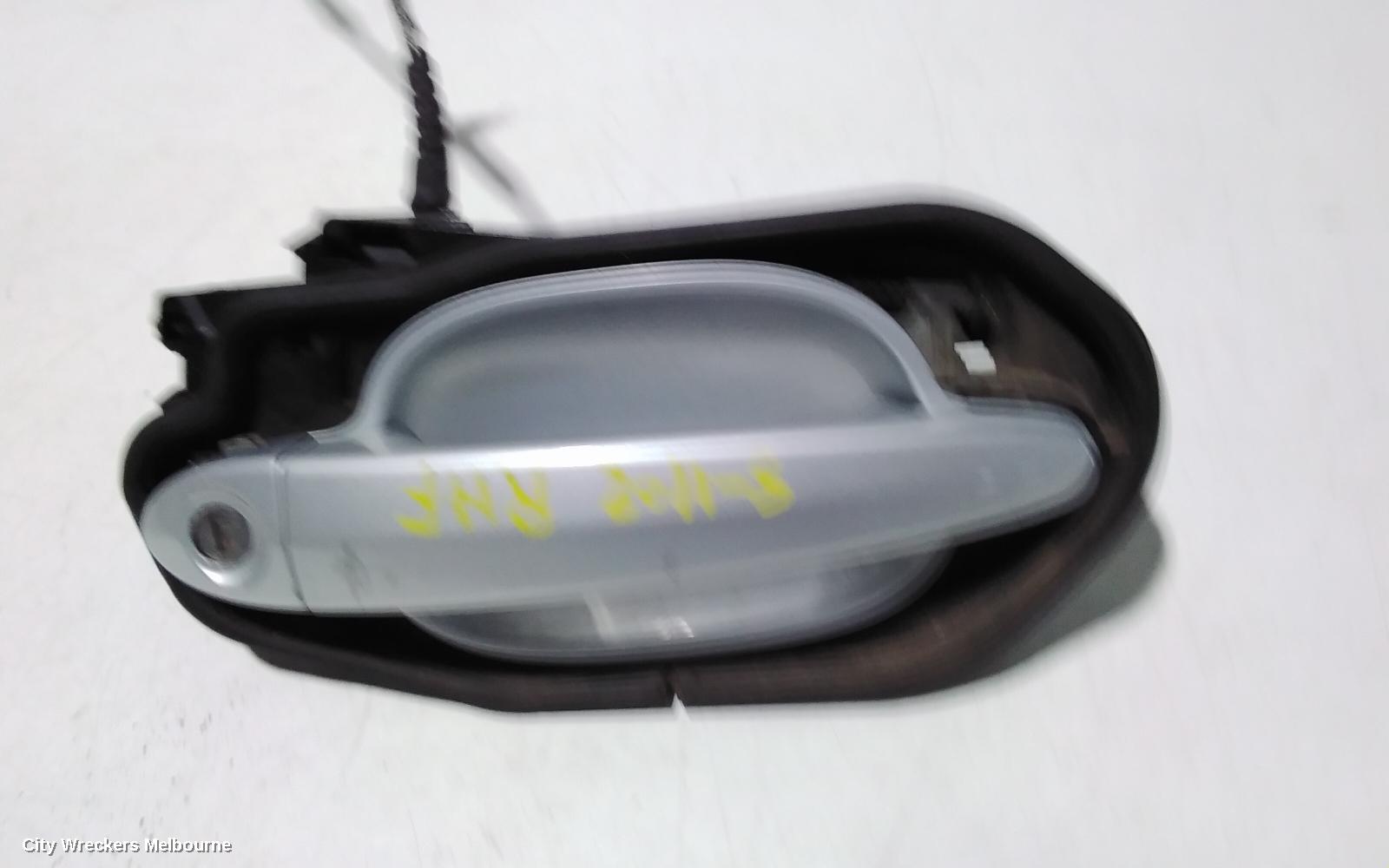 BMW 5 SERIES DOOR HANDLE, OUTER, RH FRONT, STANDARD TYPE, E60, 10/2003 - 04/2010