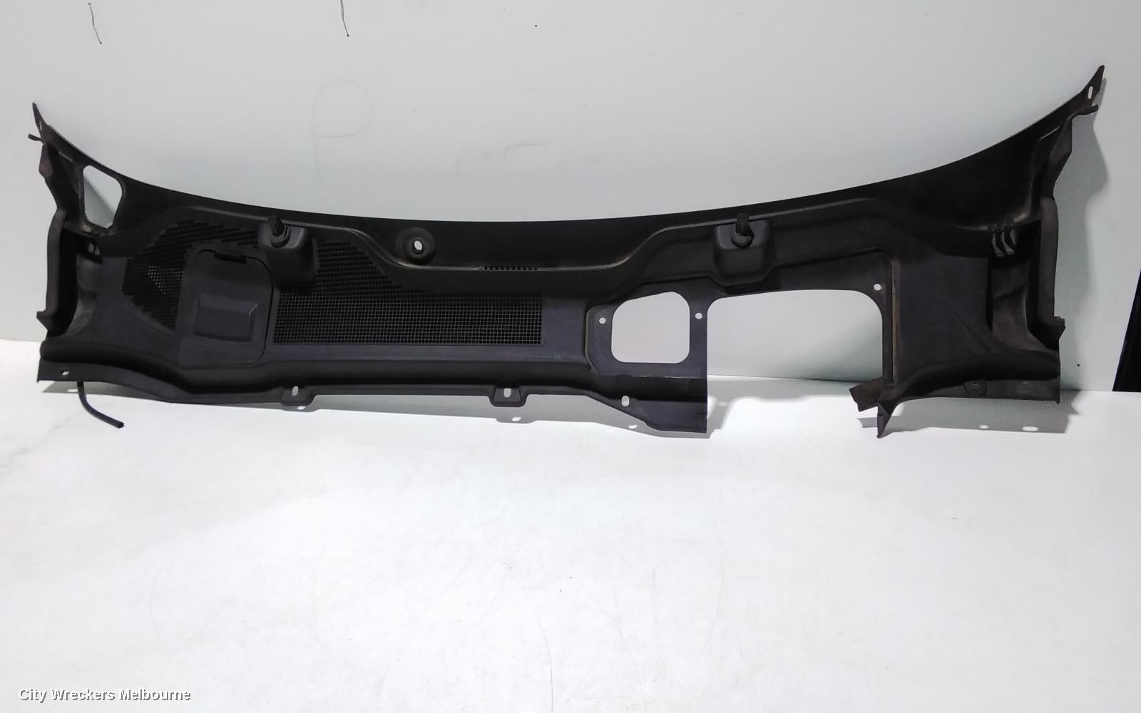 LAND ROVER DISCOVERY SPORT PLENUM CHAMBER, L550, 01/2015 ONWARDS