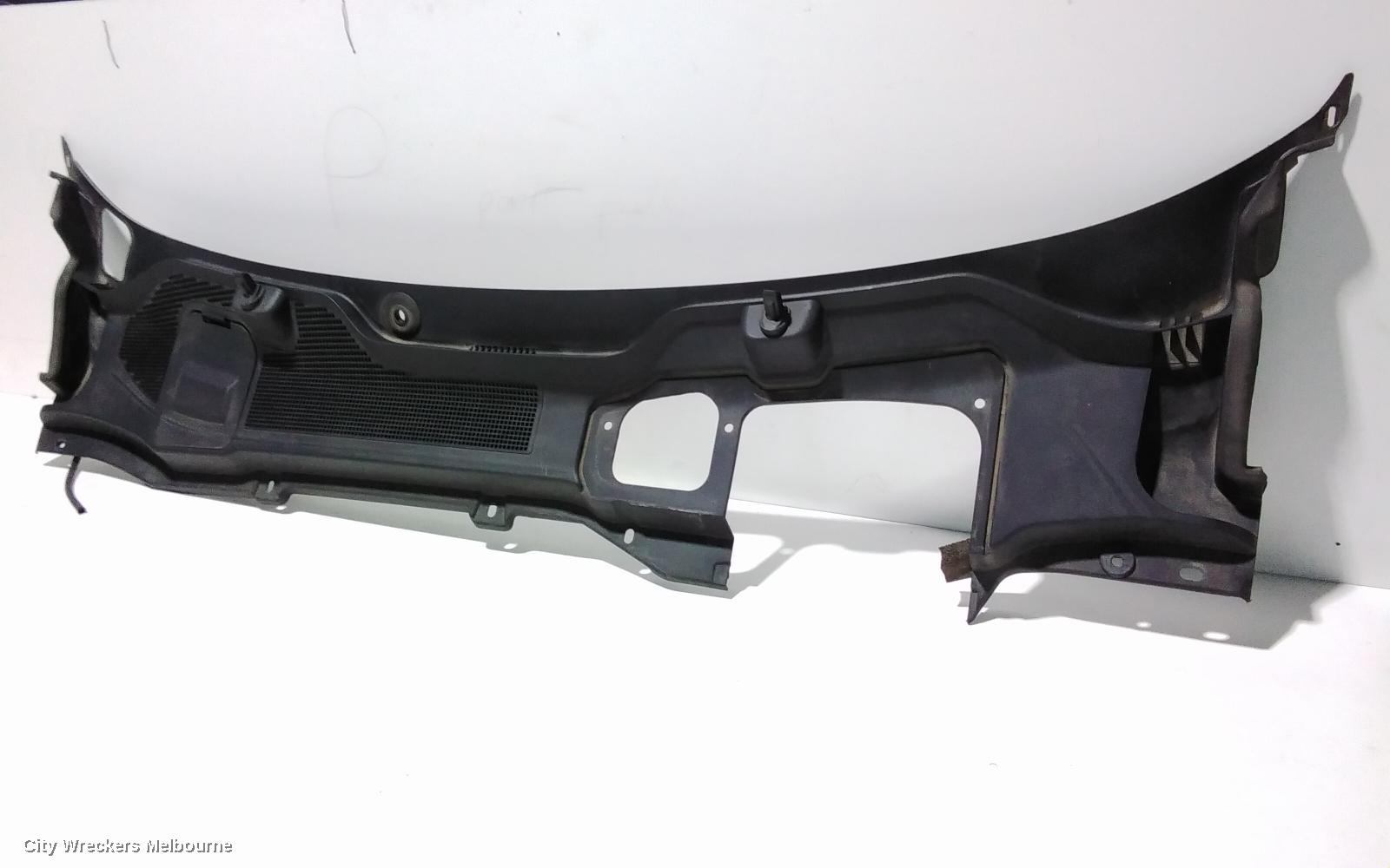 LAND ROVER DISCOVERY SPORT PLENUM CHAMBER, L550, 01/2015 ONWARDS