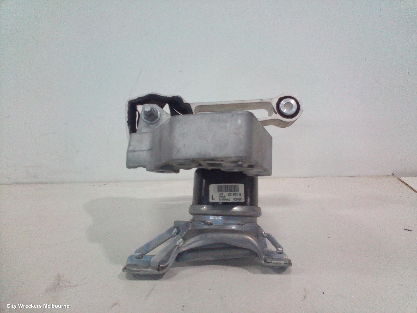 LAND ROVER DISCOVERY SPORT MOUNT, ENGINE MOUNT, DIESEL, 2.0, TURBO, L550, 07/2016 - 06/2019
