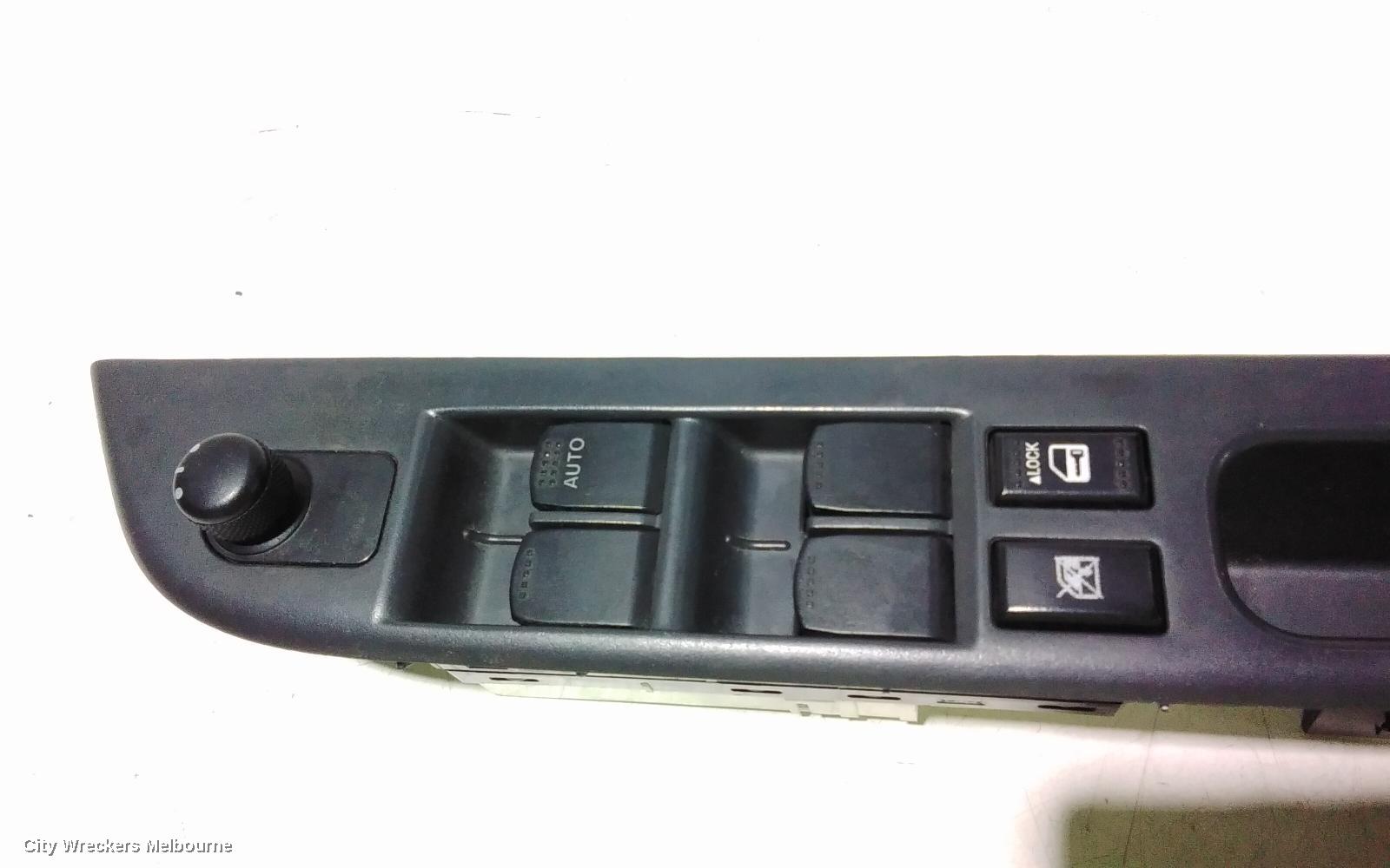 SUZUKI SWIFT PWR DR WIND SWITCH, RH FRONT (MASTER SWITCH), RS415/RS416, 09/2004 - 02/2011