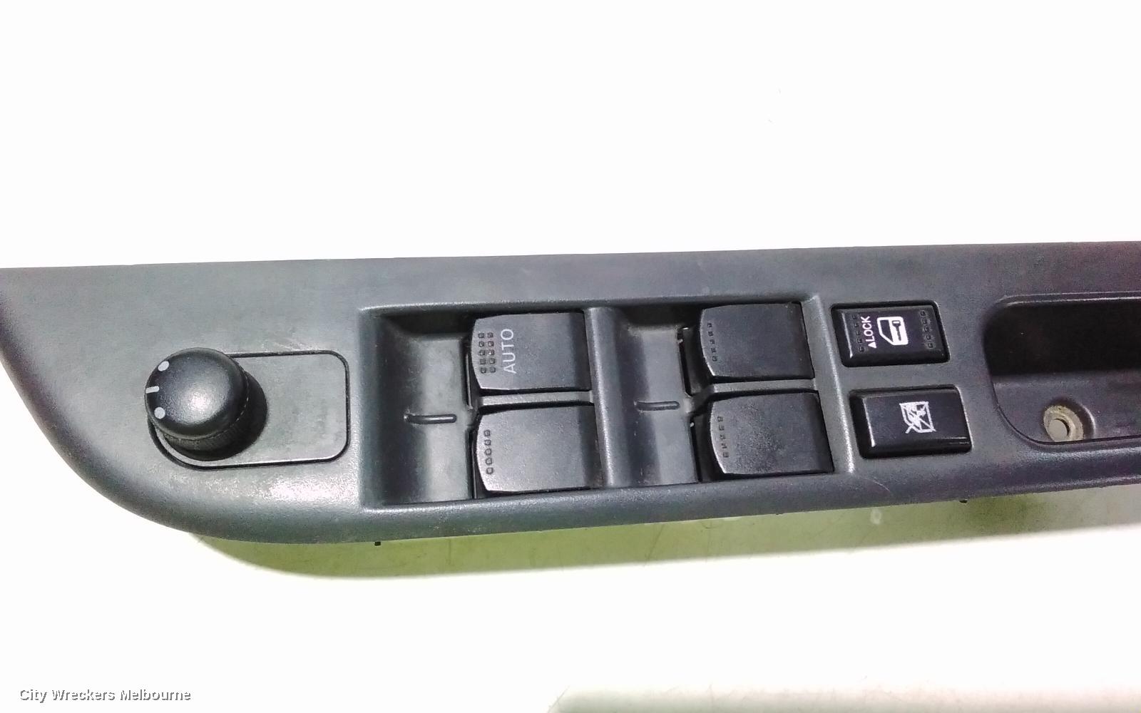 SUZUKI SWIFT PWR DR WIND SWITCH, RH FRONT (MASTER SWITCH), RS415/RS416, 09/2004 - 02/2011