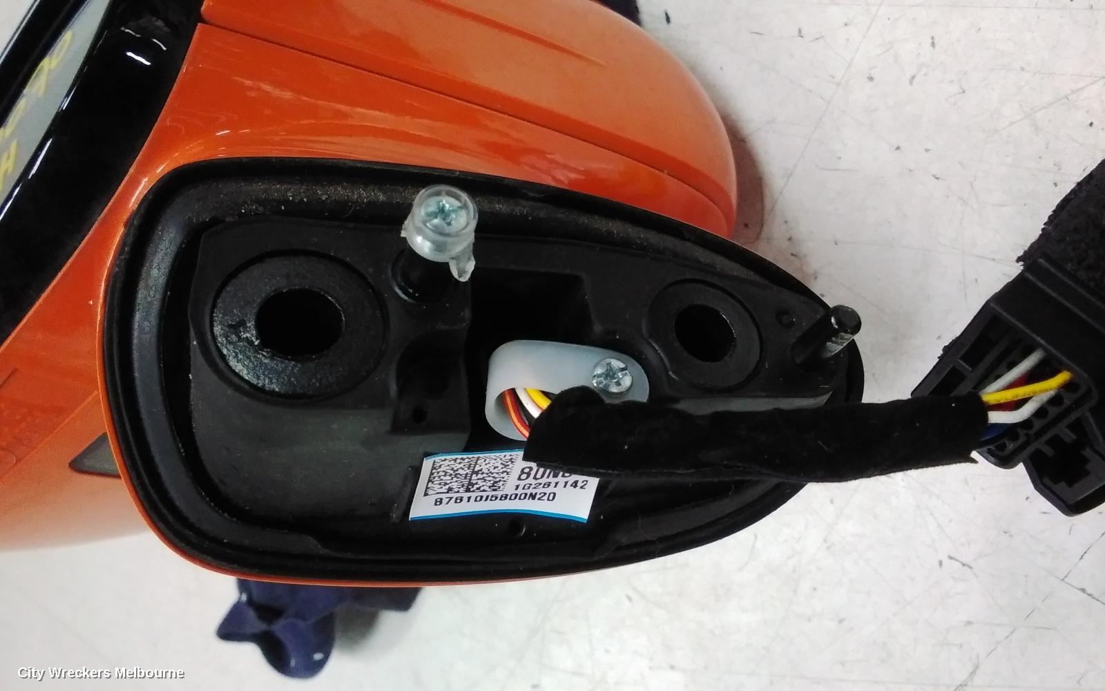 KIA STINGER LEFT DOOR MIRROR, CK, 200S/200SI/RAFA SE, COLOUR CODED, NON ELECTROCHROMIC TYPE, 06/2017 ONWARDS