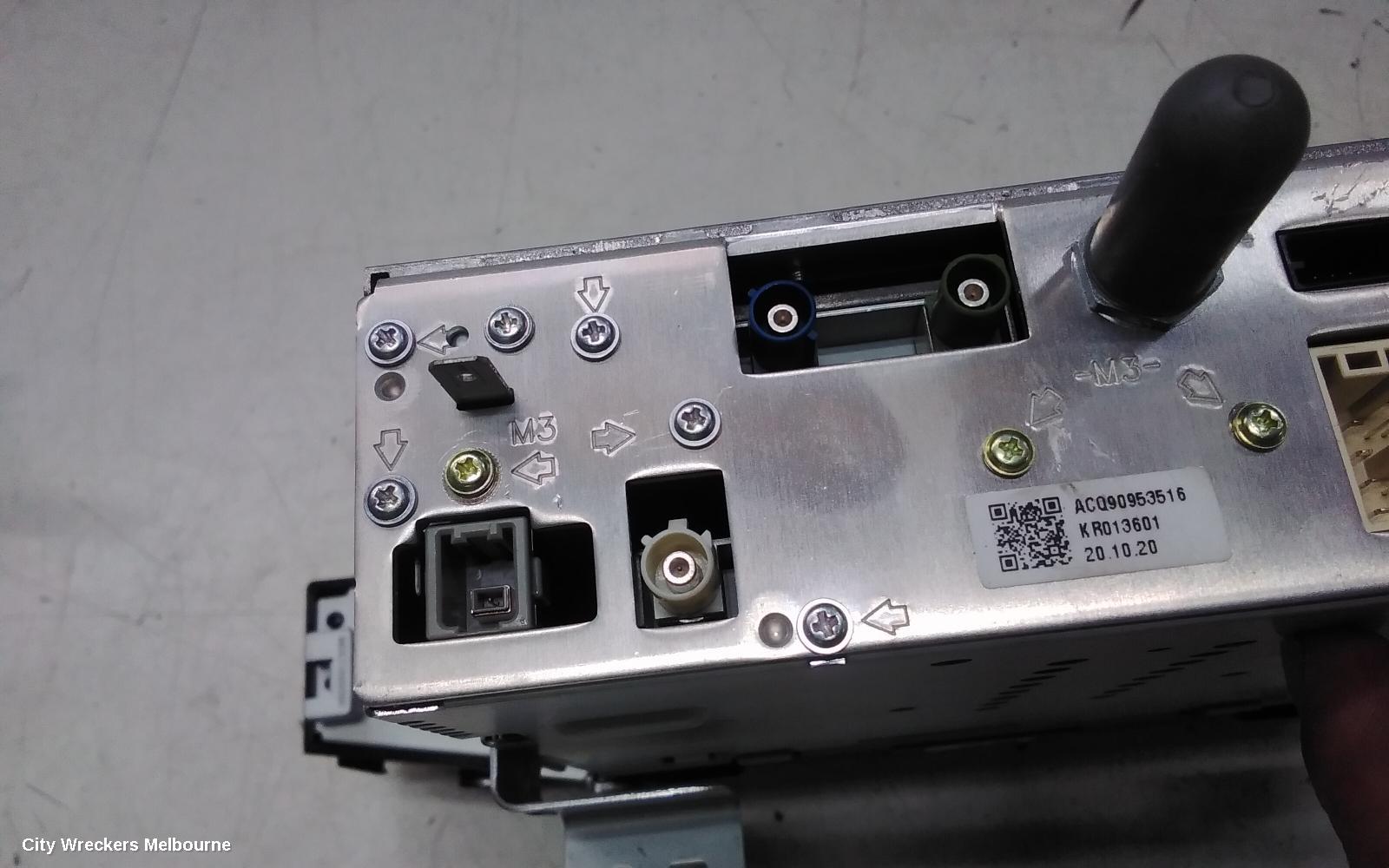 KIA STINGER RADIO/CD/DVD/SAT/TV, DASH RADIO CONTROL PANEL/HEAD UNIT, CK, 06/2017 - 04/2023