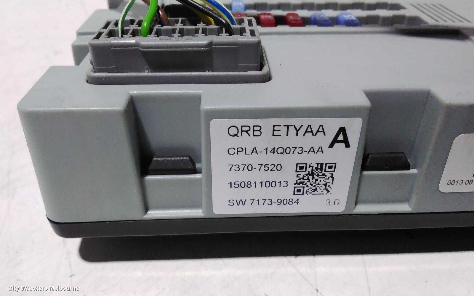 LAND ROVER DISCOVERY SPORT FUSE BOX, IN BOOT, L550, 01/2015 ONWARDS