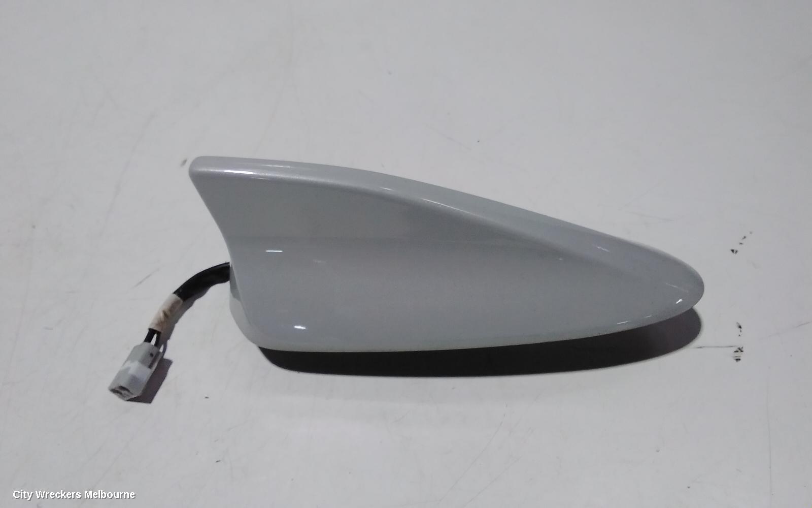 MAZDA CX3 ANTENNA, DK, 03/2015 ONWARDS