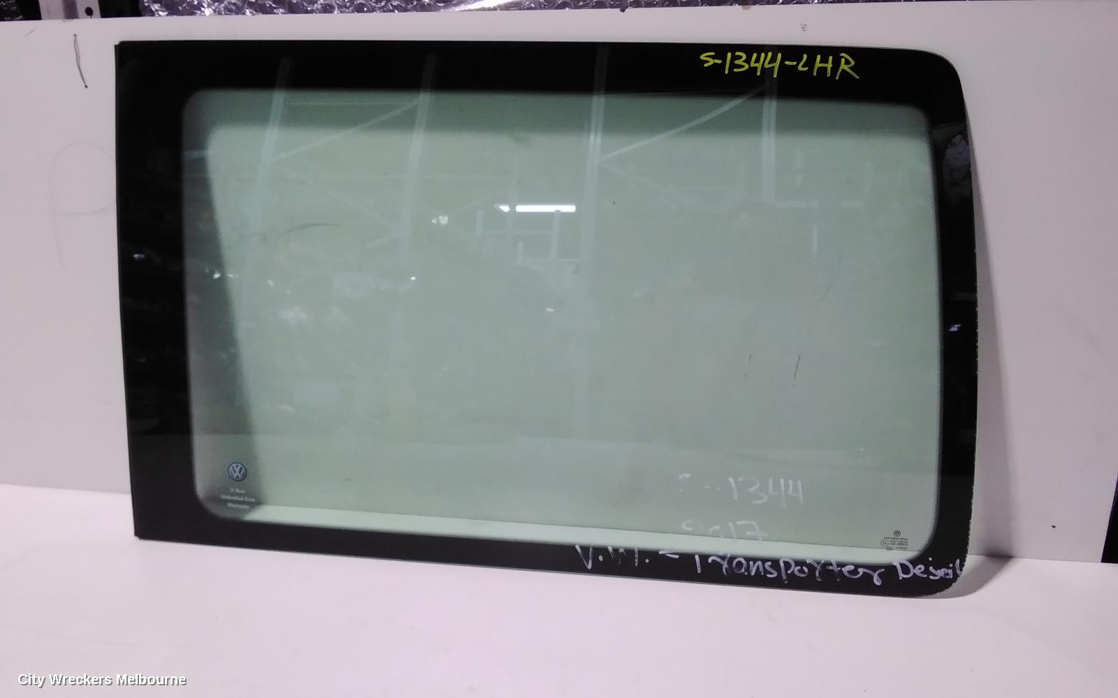 VOLKSWAGEN TRANSPORTER LEFT REAR SIDE GLASS, T6, MULTIVAN, 07/2015 ONWARDS