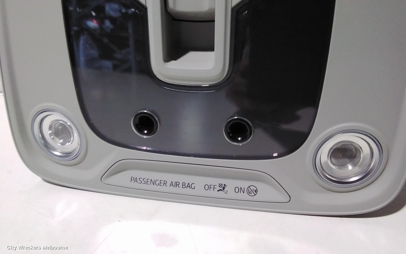 AUDI Q7 COURTESY LIGHT, 4M, FRONT (CENTRE), GREY, 09/2015 ONWARDS