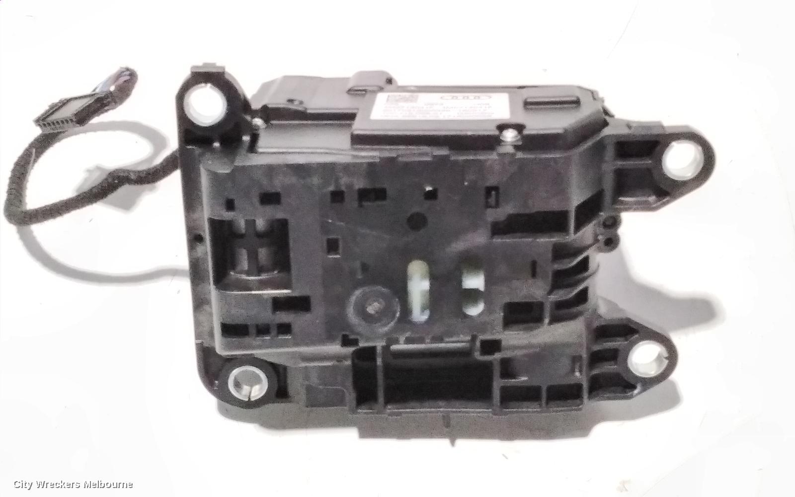AUDI Q7 GEAR STICK/SHIFTER, 4M, NON SQ7, 09/2015 - 03/2020