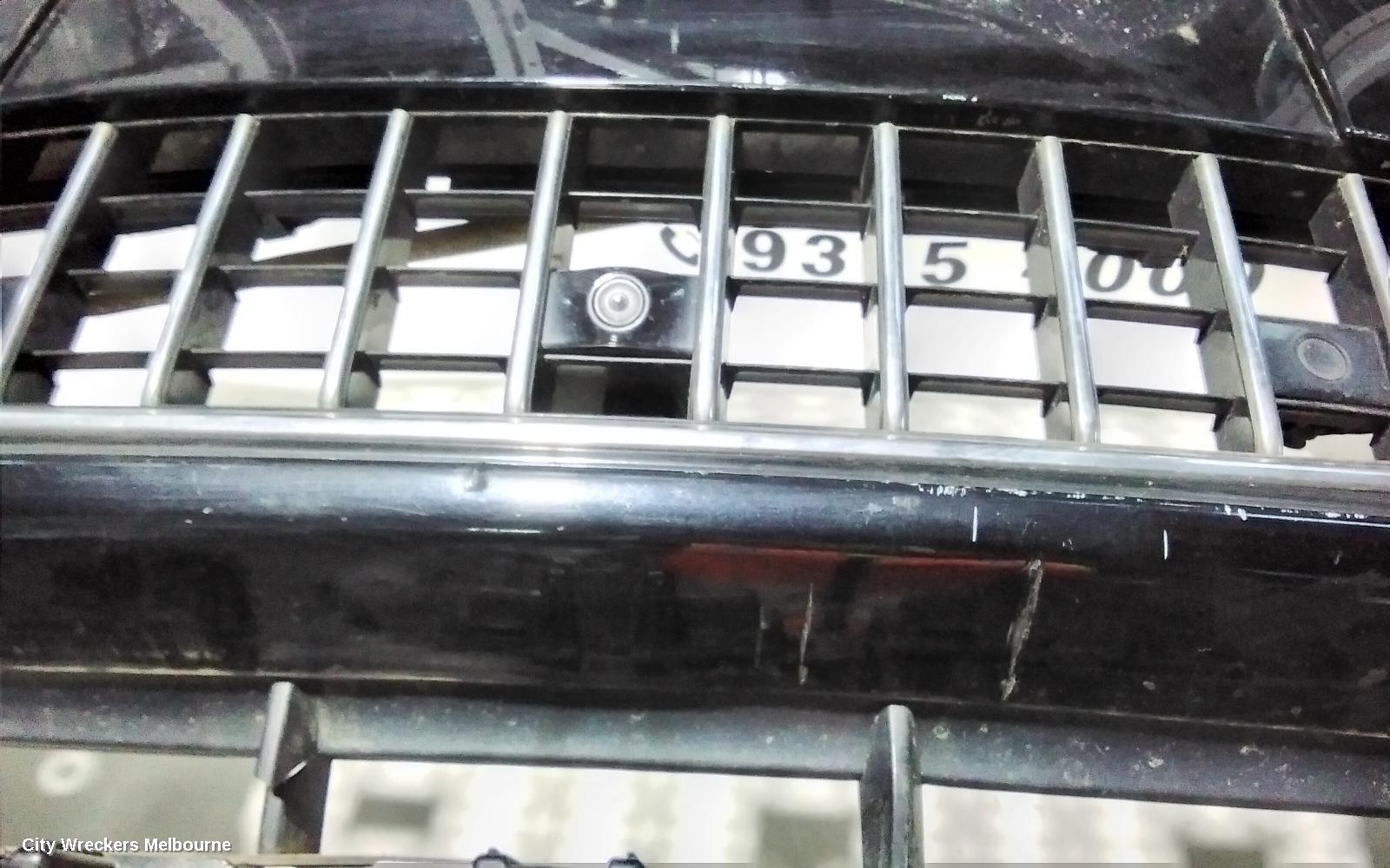 AUDI Q7 FRONT BUMPER, 4L, TWO SECTION BUMPER, W/ PARK SENSOR & H/LAMP WASHER TYPE, 10/2009 - 08/2015