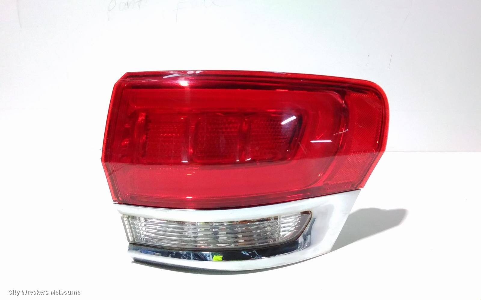 JEEP GRANDCHEROKEE RIGHT TAILLIGHT, WK, LAREDO/OVERLAND/LIMITED, W/ CHROME BEZEL, 04/2013 ONWARDS