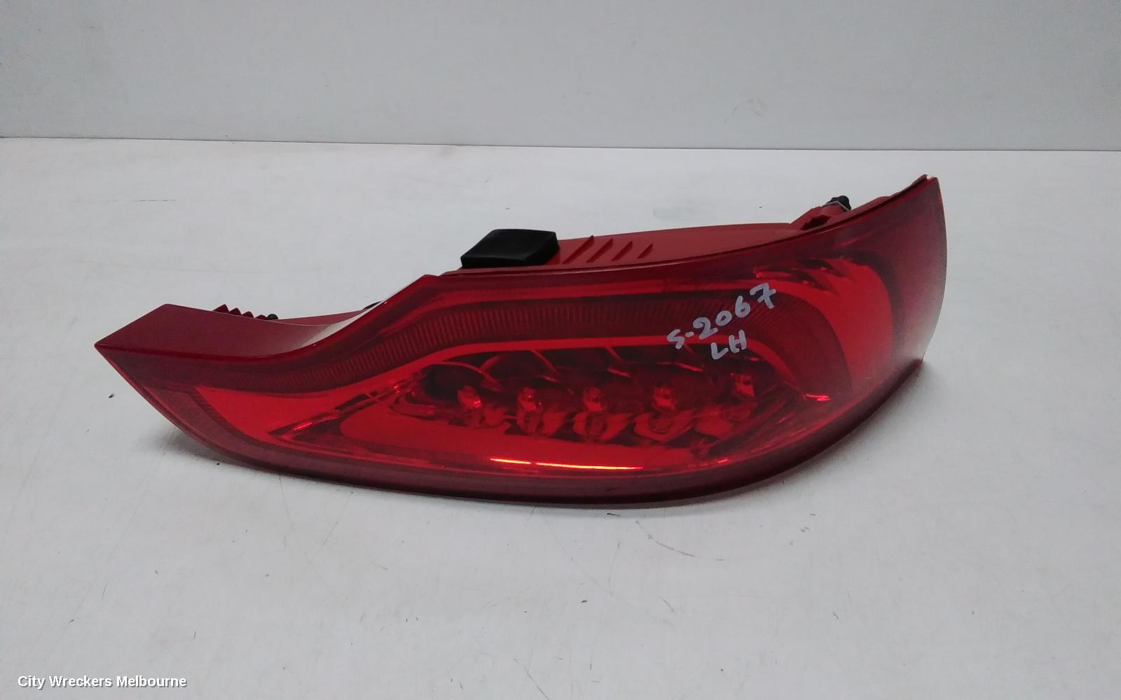 AUDI Q7 LEFT TAILLIGHT, 4L, IN TAILGATE, 10/2009 - 08/2015
