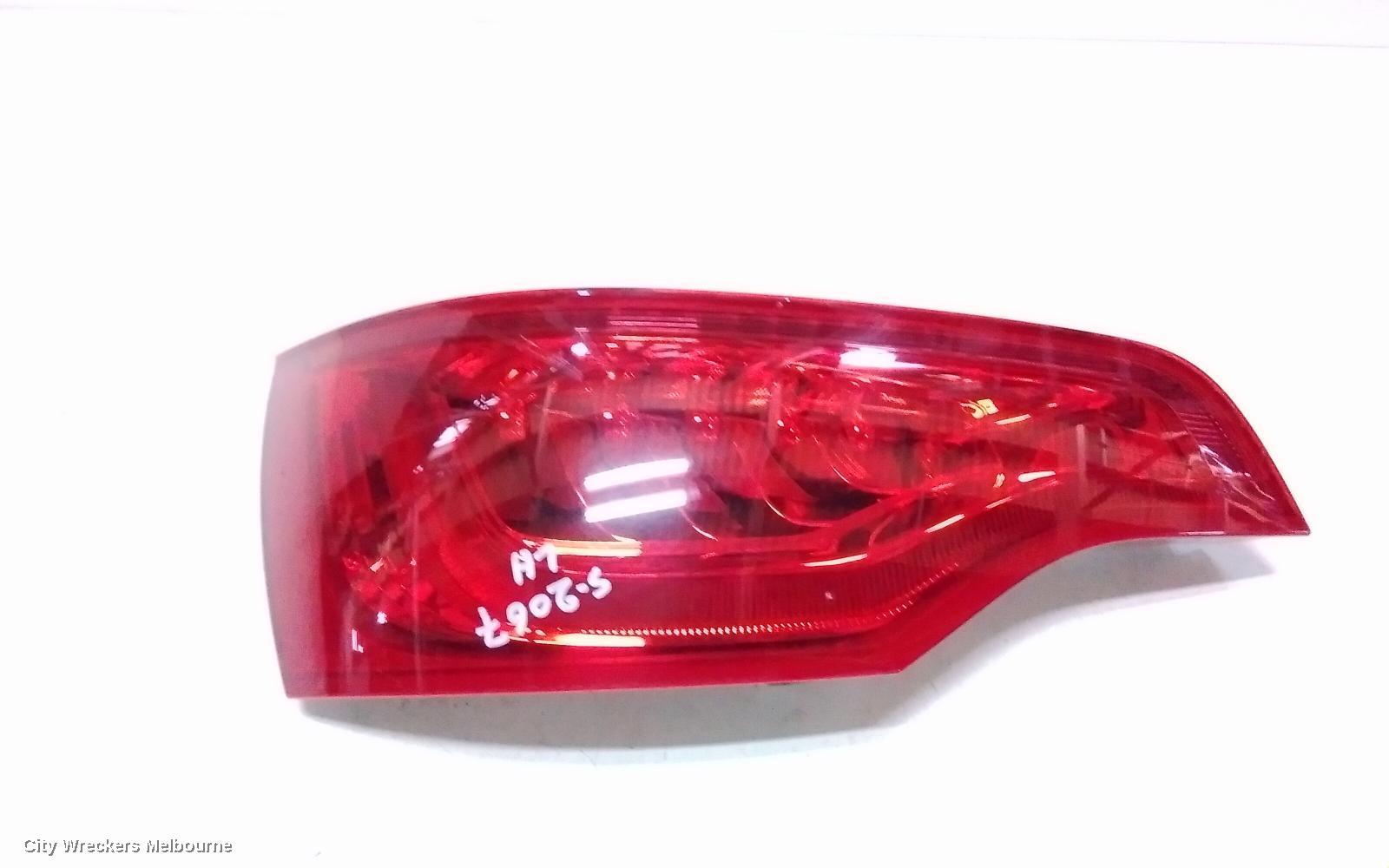 AUDI Q7 LEFT TAILLIGHT, 4L, IN TAILGATE, 10/2009 - 08/2015