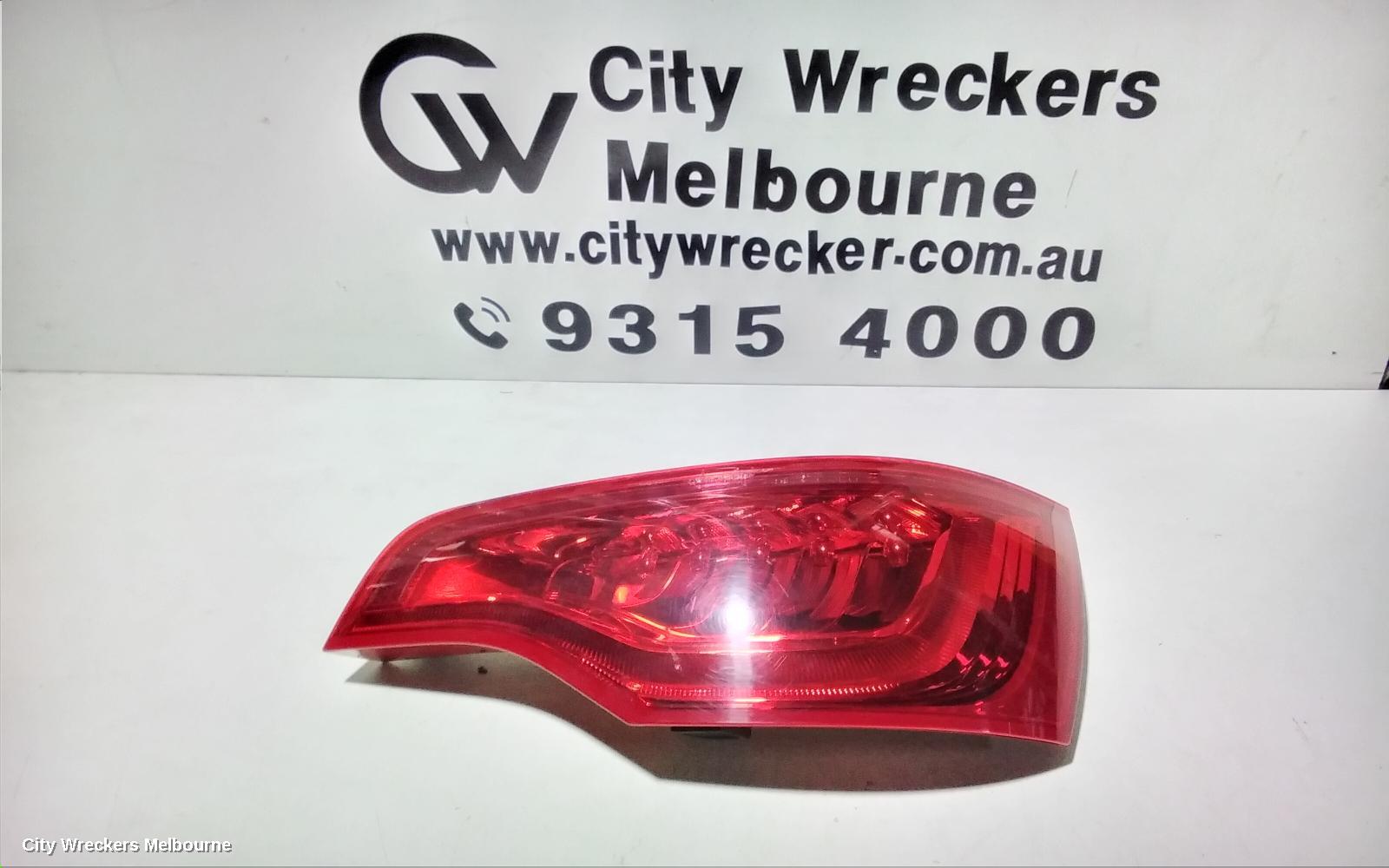 AUDI Q7 RIGHT TAILLIGHT, 4L, IN TAILGATE, 10/2009 - 08/2015