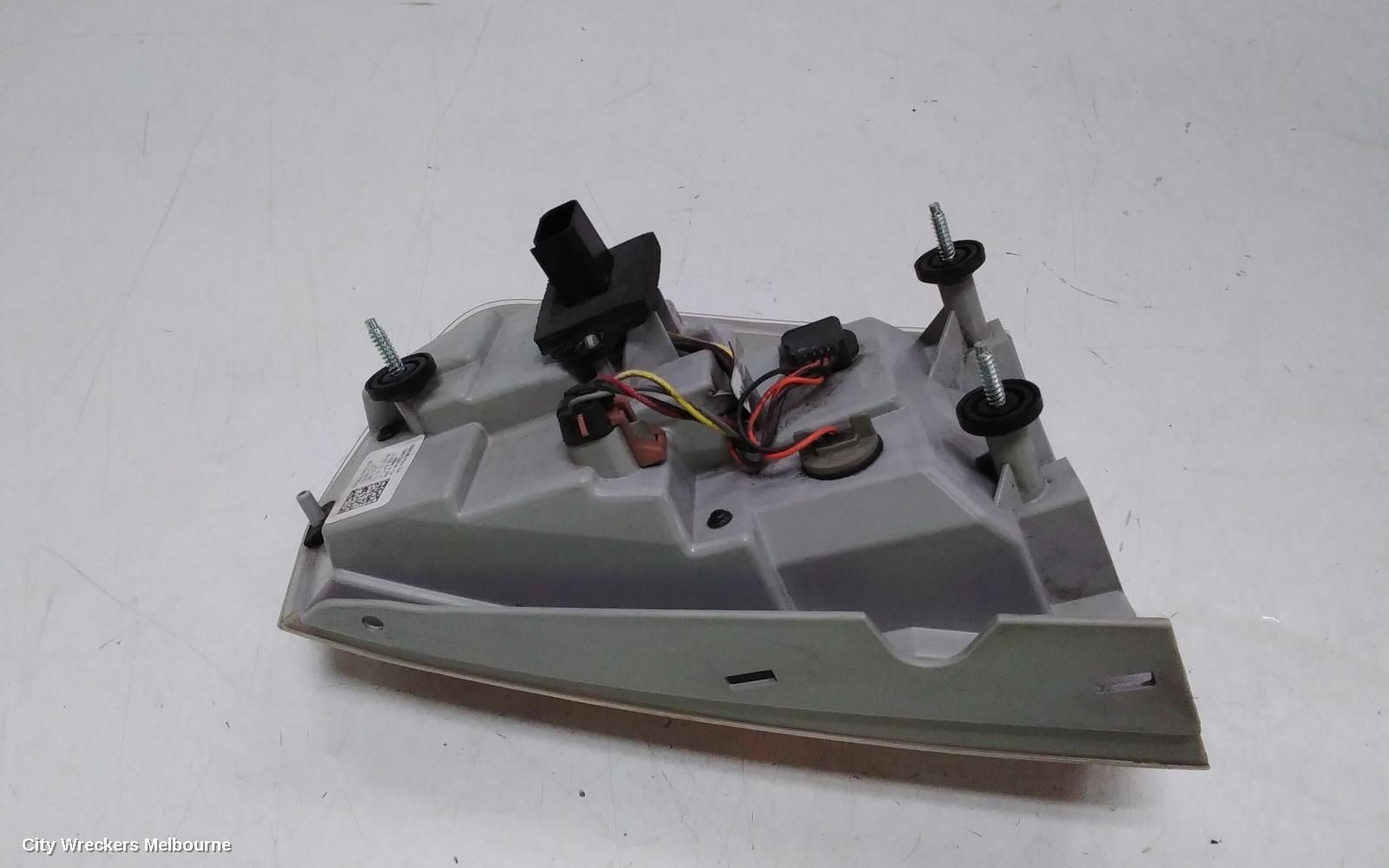CHRYSLER 300C LEFT TAILLIGHT, LX2, 07/2012 - 12/2014