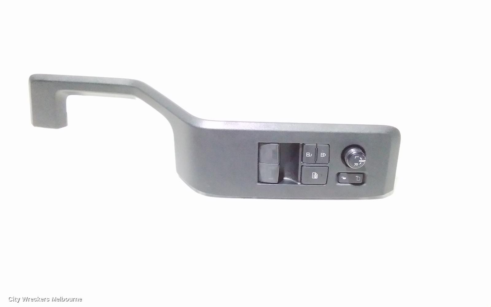 TOYOTA HIACE PWR DR WIND SWITCH, RH FRONT (MASTER SWITCH), 300 SERIES, 04/2019 ONWARDS