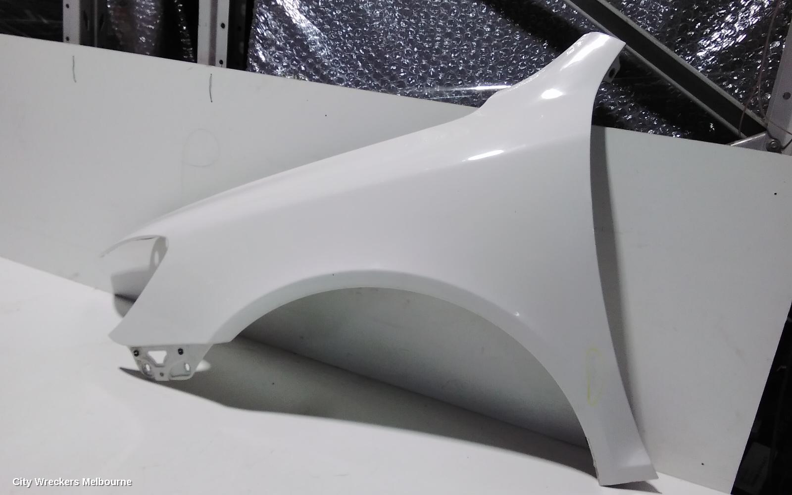 SKODA OCTAVIA LEFT GUARD, 1Z, 05/2009 - 10/2013