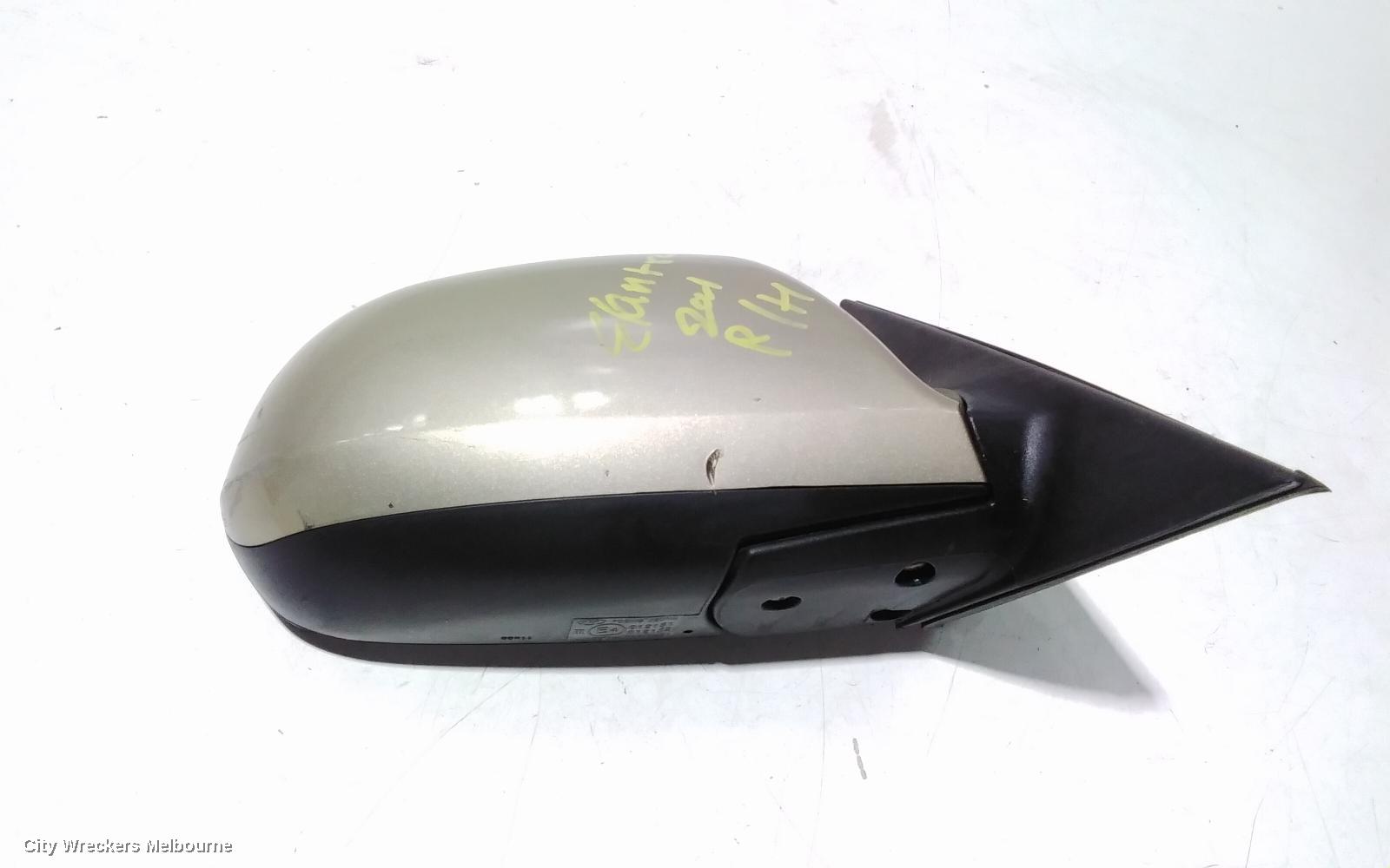 HYUNDAI ELANTRA RIGHT DOOR MIRROR, XD, POWER, COLOUR CODED, 10/2003 - 07/2006