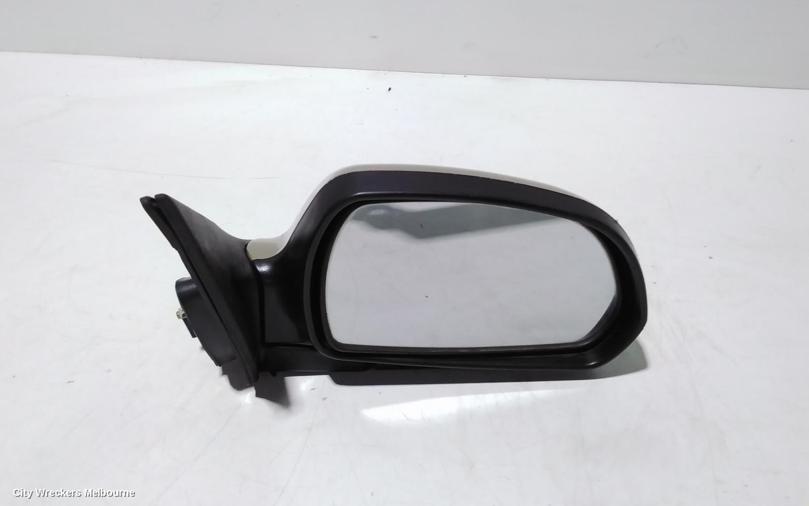 HYUNDAI ELANTRA RIGHT DOOR MIRROR, XD, POWER, COLOUR CODED, 10/2003 - 07/2006
