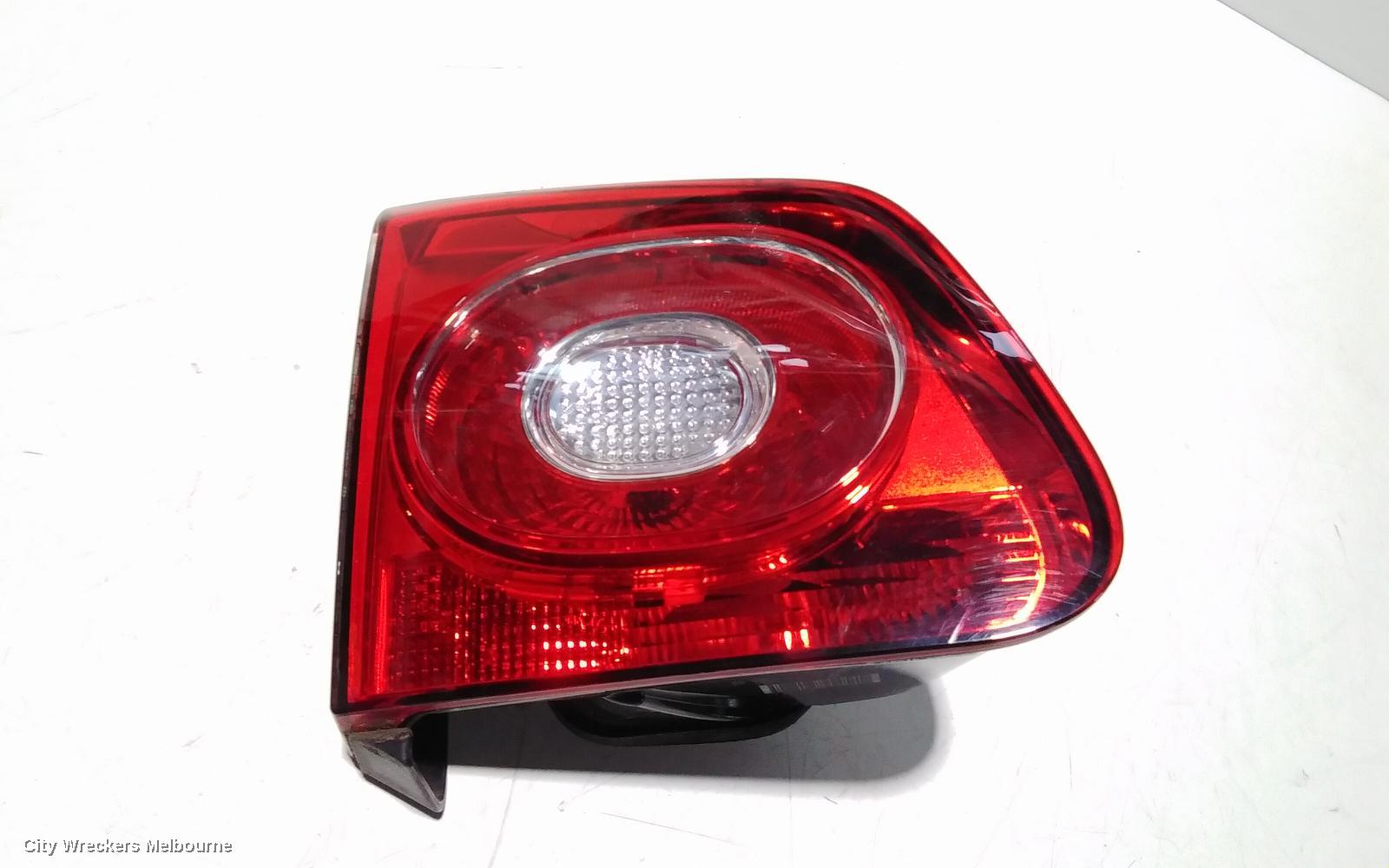 VOLKSWAGEN TIGUAN REAR GARNISH, TAILGATE LAMP (LH SIDE), 5N, 05/2008 - 06/2011
