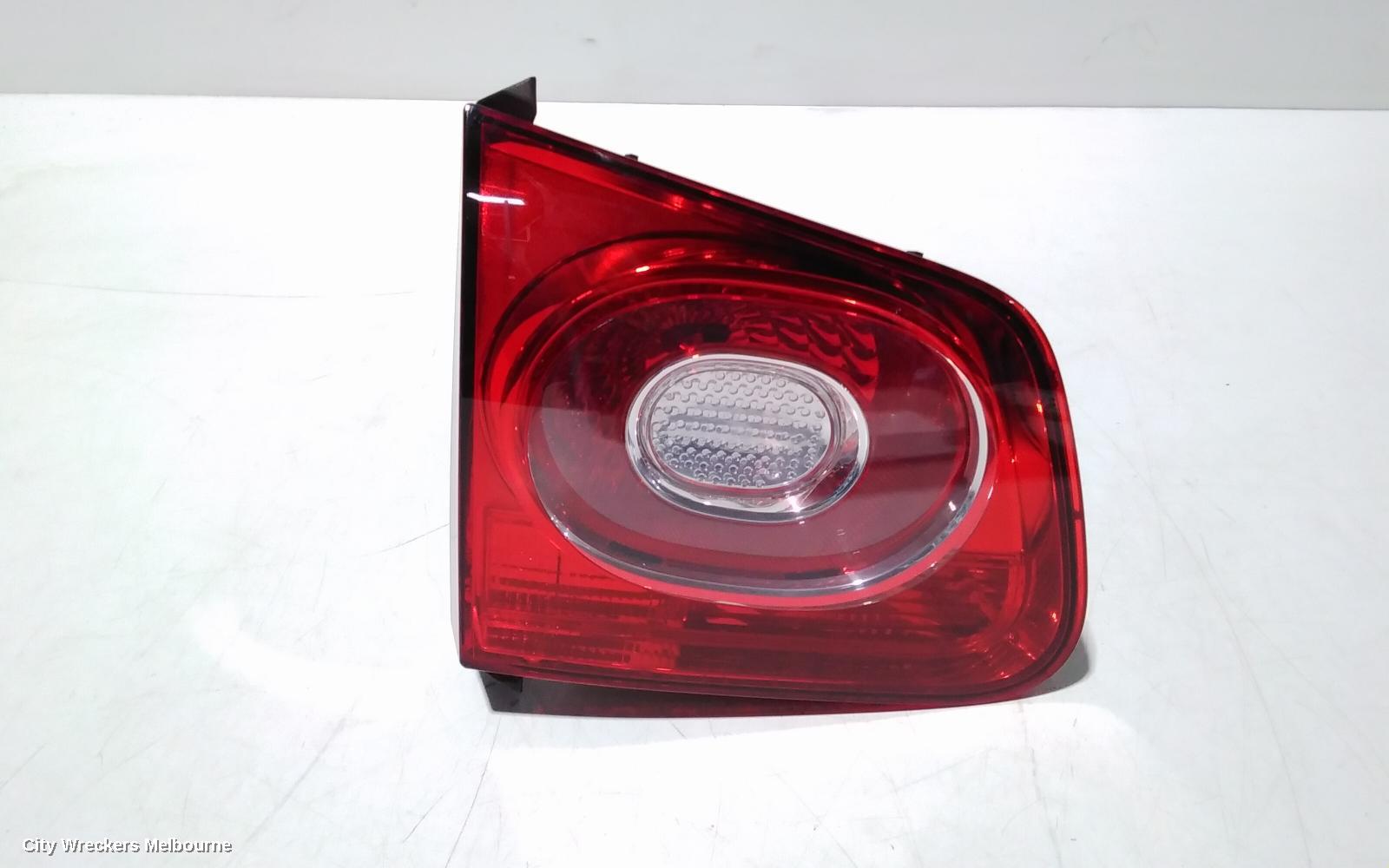 VOLKSWAGEN TIGUAN REAR GARNISH, TAILGATE LAMP (LH SIDE), 5N, 05/2008 - 06/2011