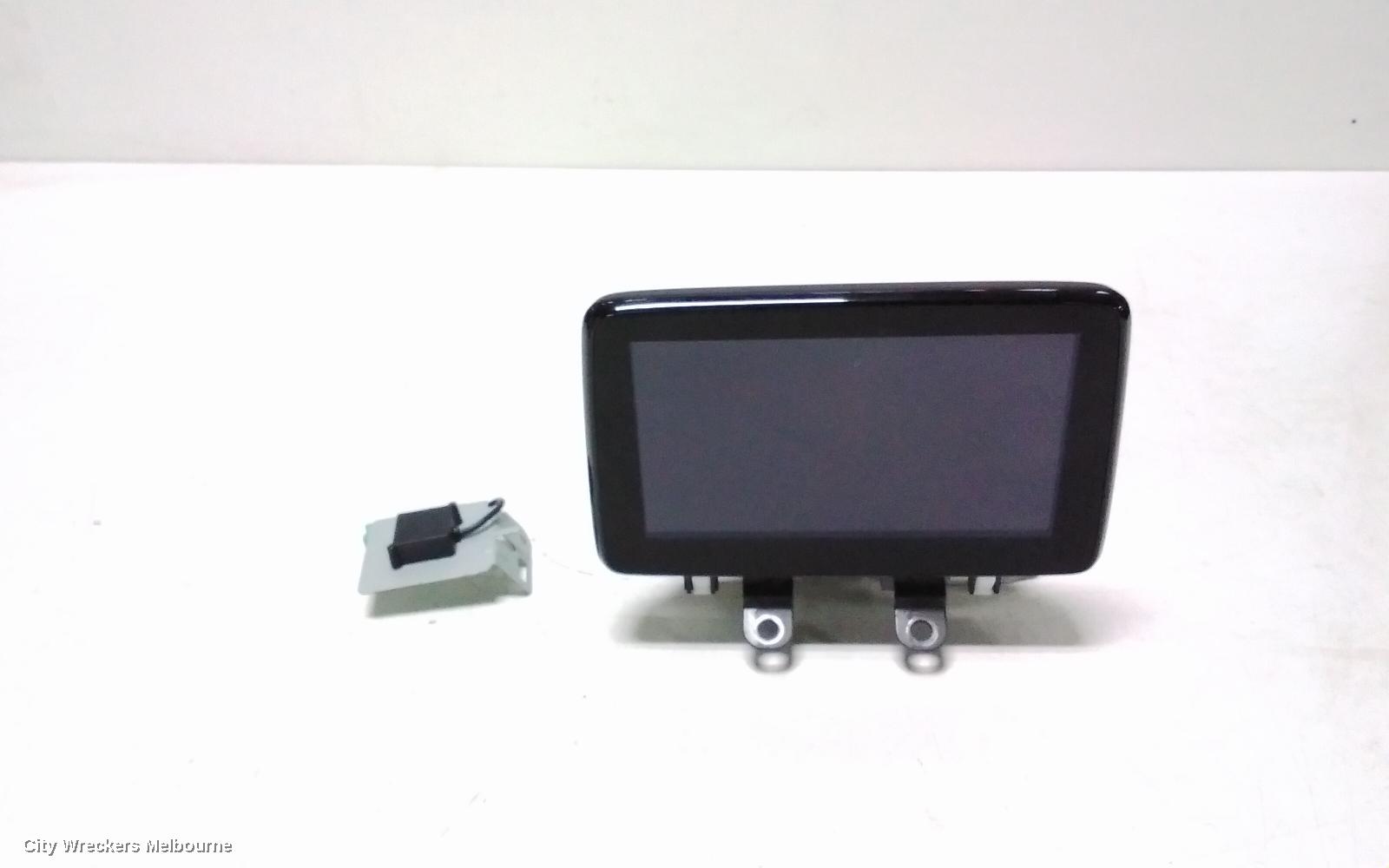 MAZDA CX3 RADIO/CD/DVD/SAT/TV, DISPLAY UNIT, 7IN TOUCHSCREEN, DK, 03/2015 - 02/2022