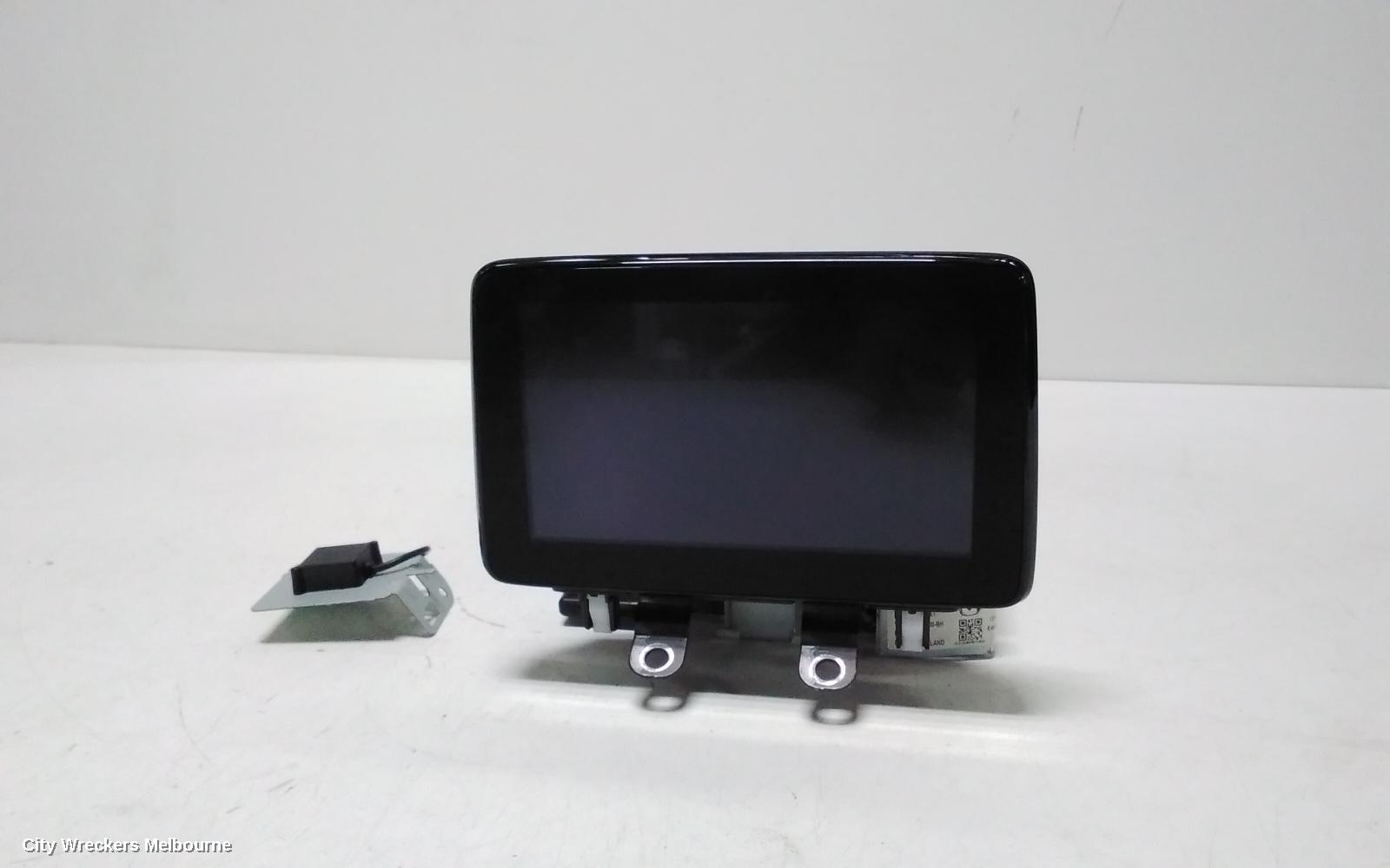 MAZDA CX3 RADIO/CD/DVD/SAT/TV, DISPLAY UNIT, 7IN TOUCHSCREEN, DK, 03/2015 - 02/2022