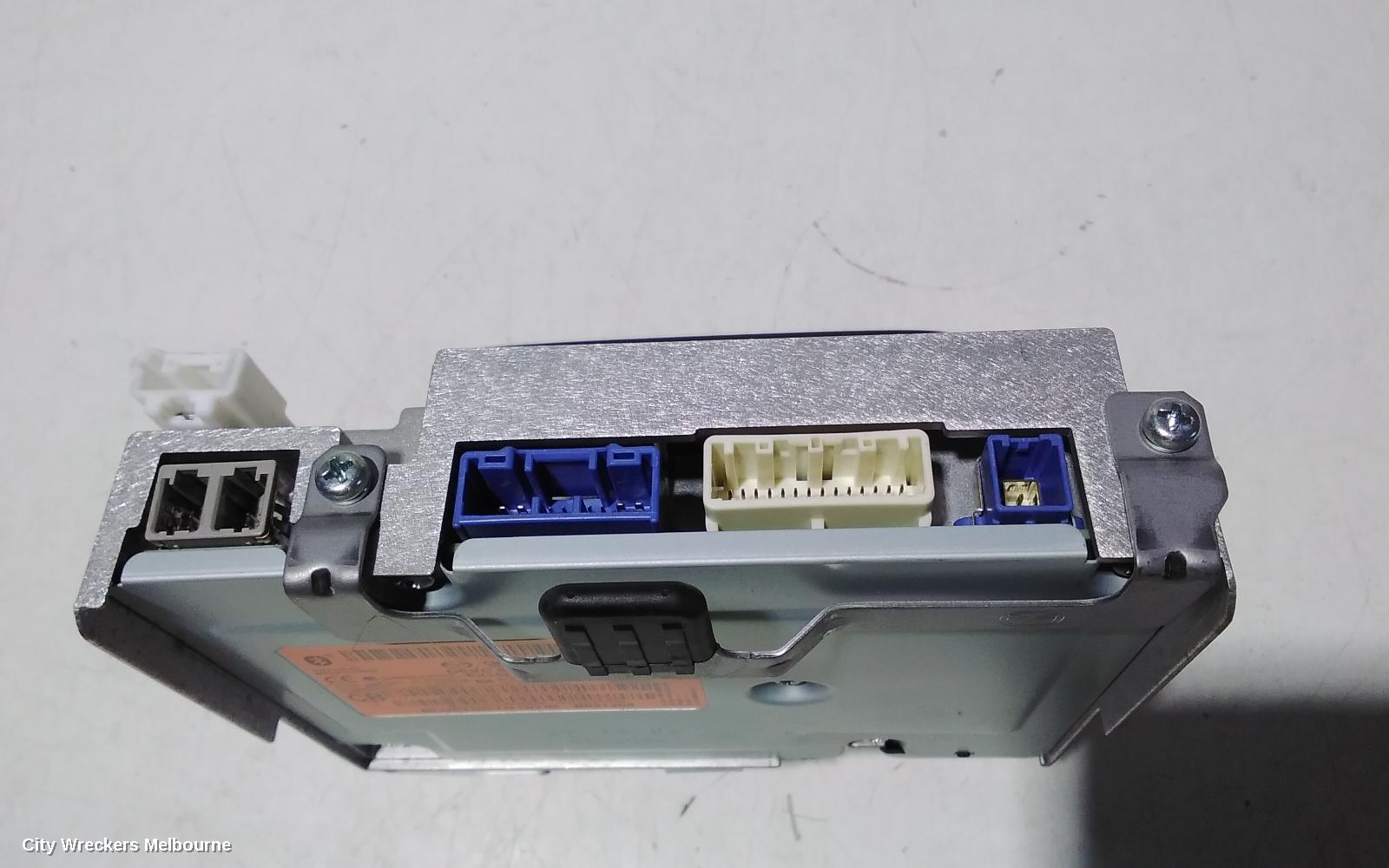 MAZDA CX3 RADIO/CD/DVD/SAT/TV, DISPLAY UNIT, 7IN TOUCHSCREEN, DK, 03/2015 - 02/2022