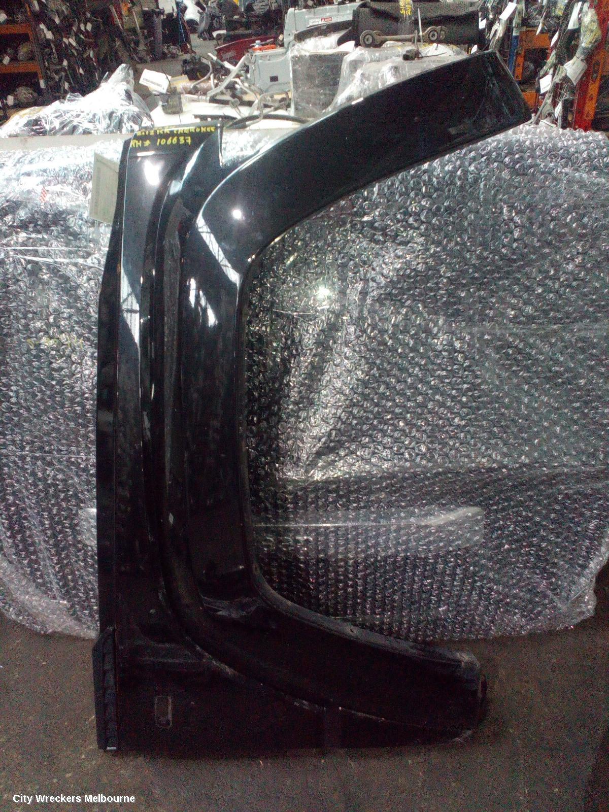 JEEP CHEROKEE RIGHT GUARD, KK, 02/2008 - 10/2012